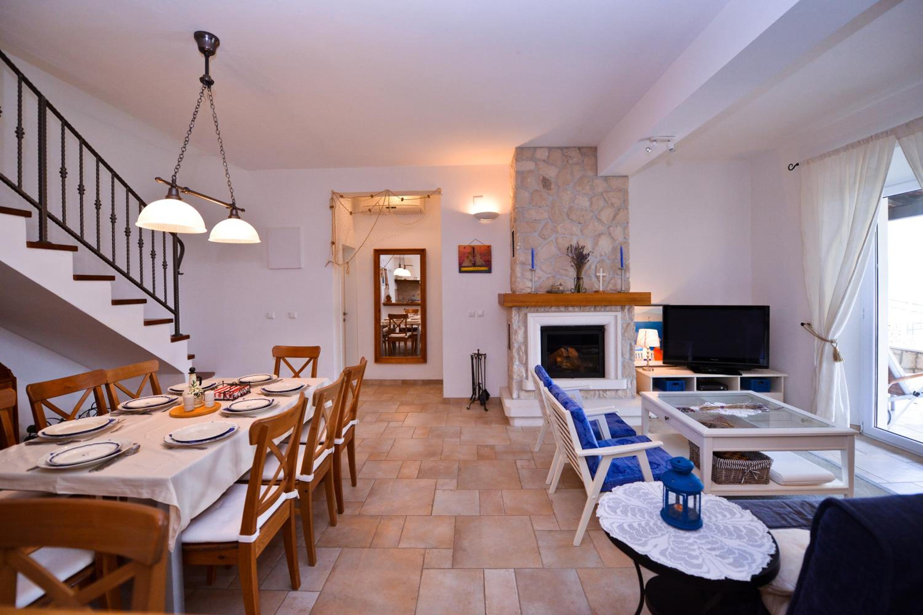 Holiday Home Fiola view 4