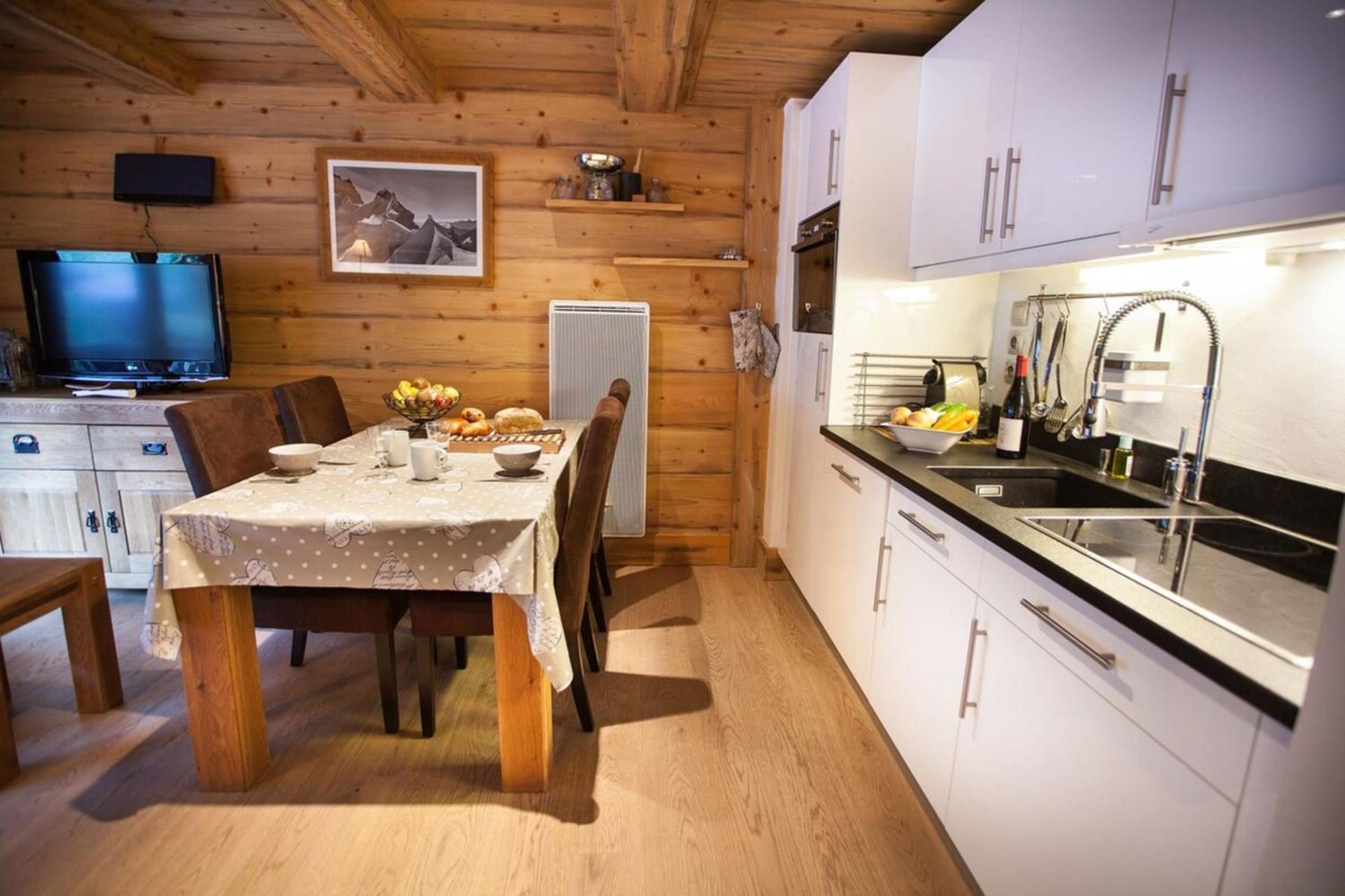 Apartment Blaitiere - luxurious 2 bed apartment view 3