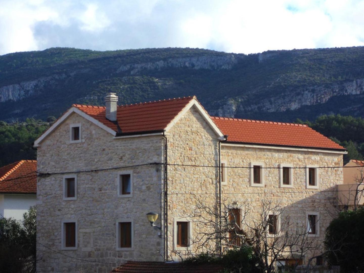 Apartment Neno - 50 m from center view 3