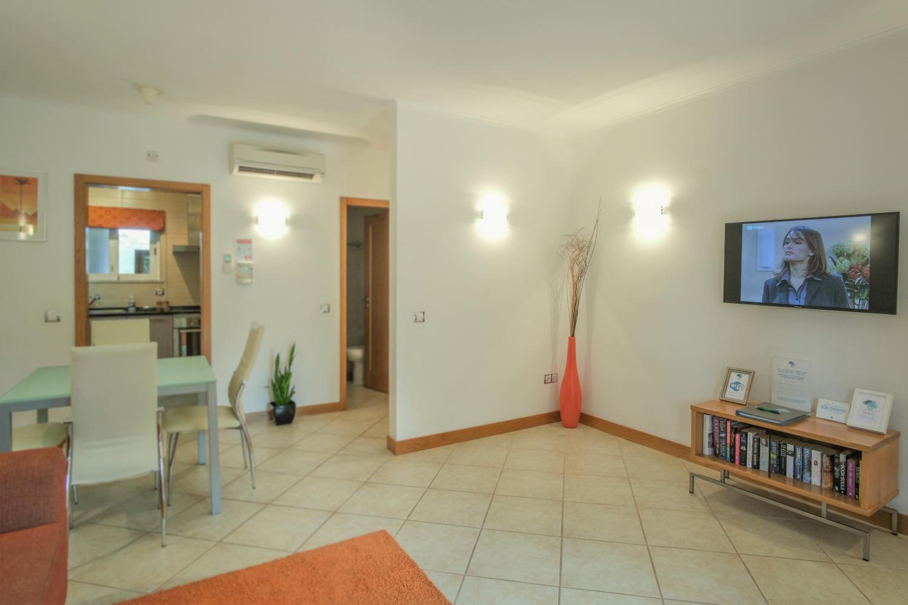 Casa Monte Cristo Apartments - Orange