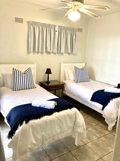 CORMORAN 26 UMHLANGA BEACHFRONT