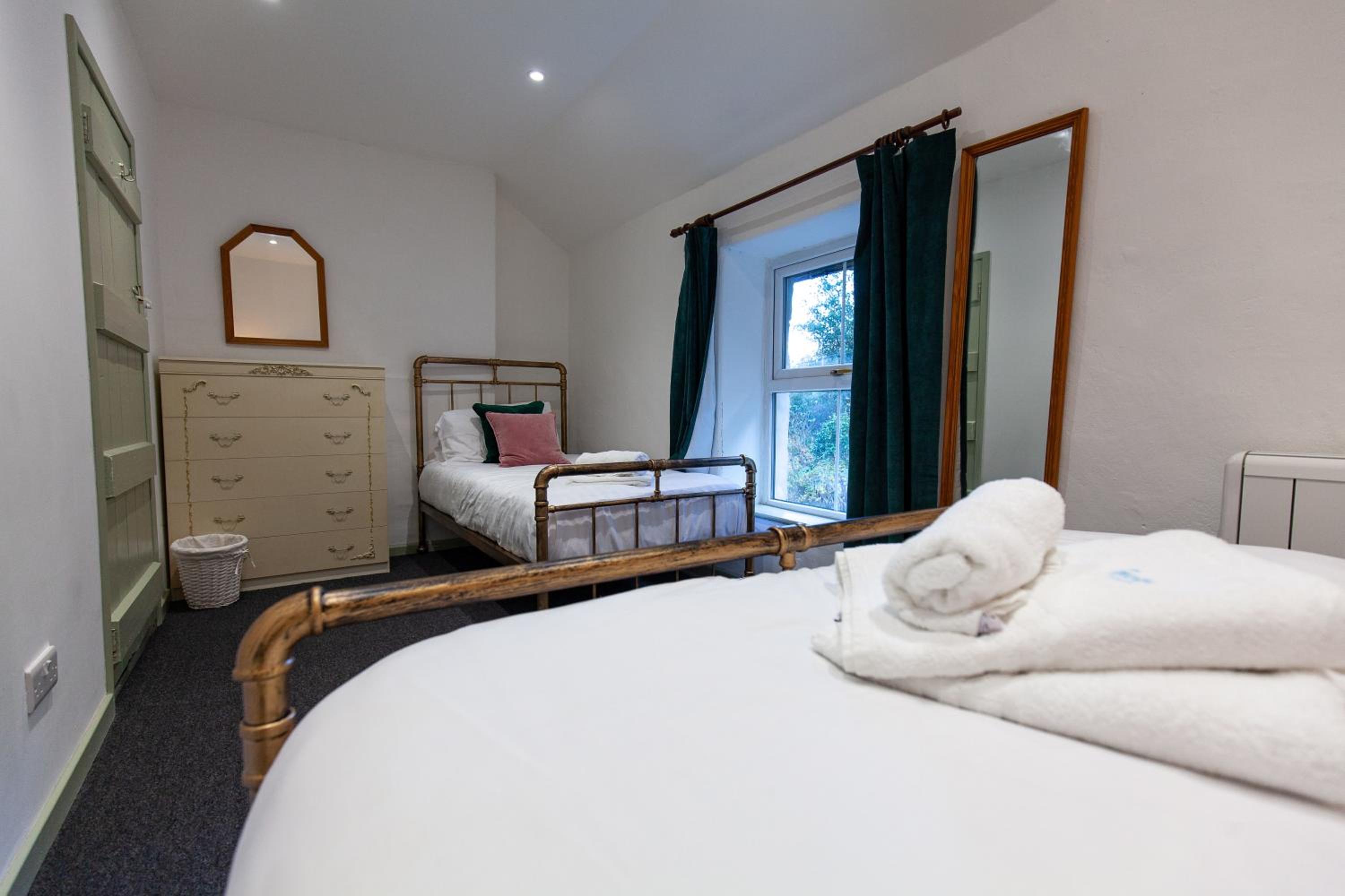 Aberdulas Cottage in the Dyfi Valley Wales view 4