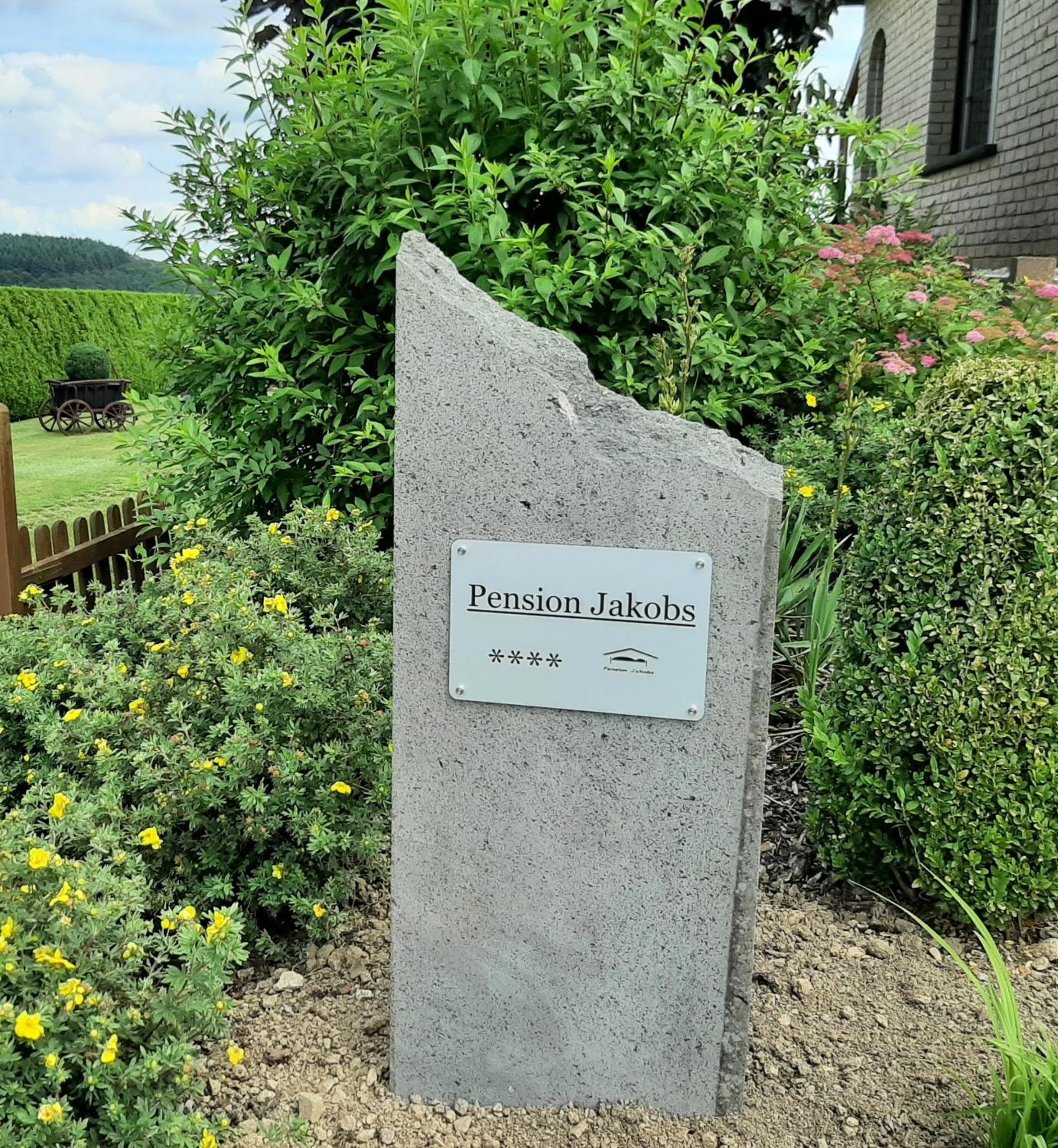 Pension-Jakobs view 2