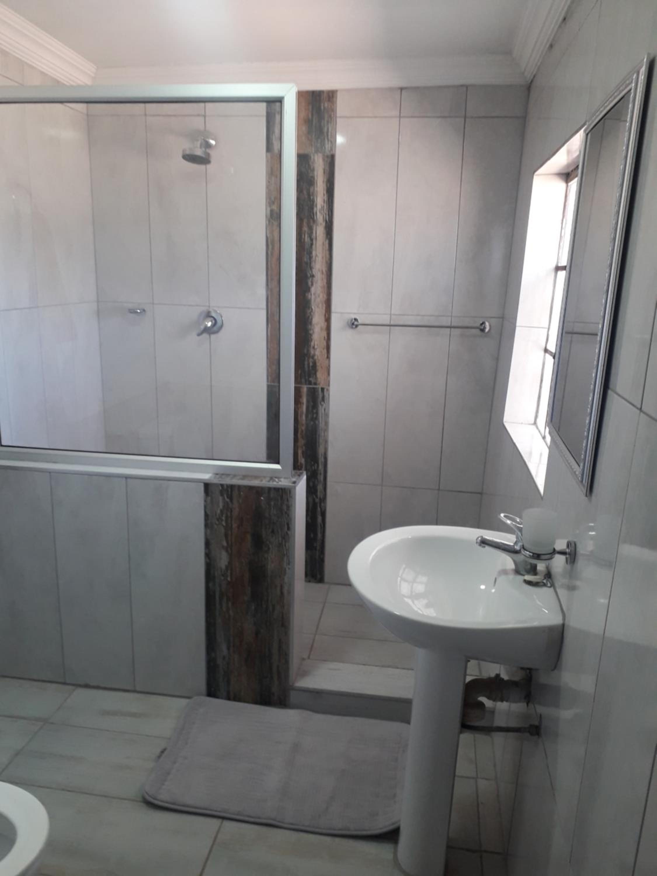 Xpress Bush Lodge