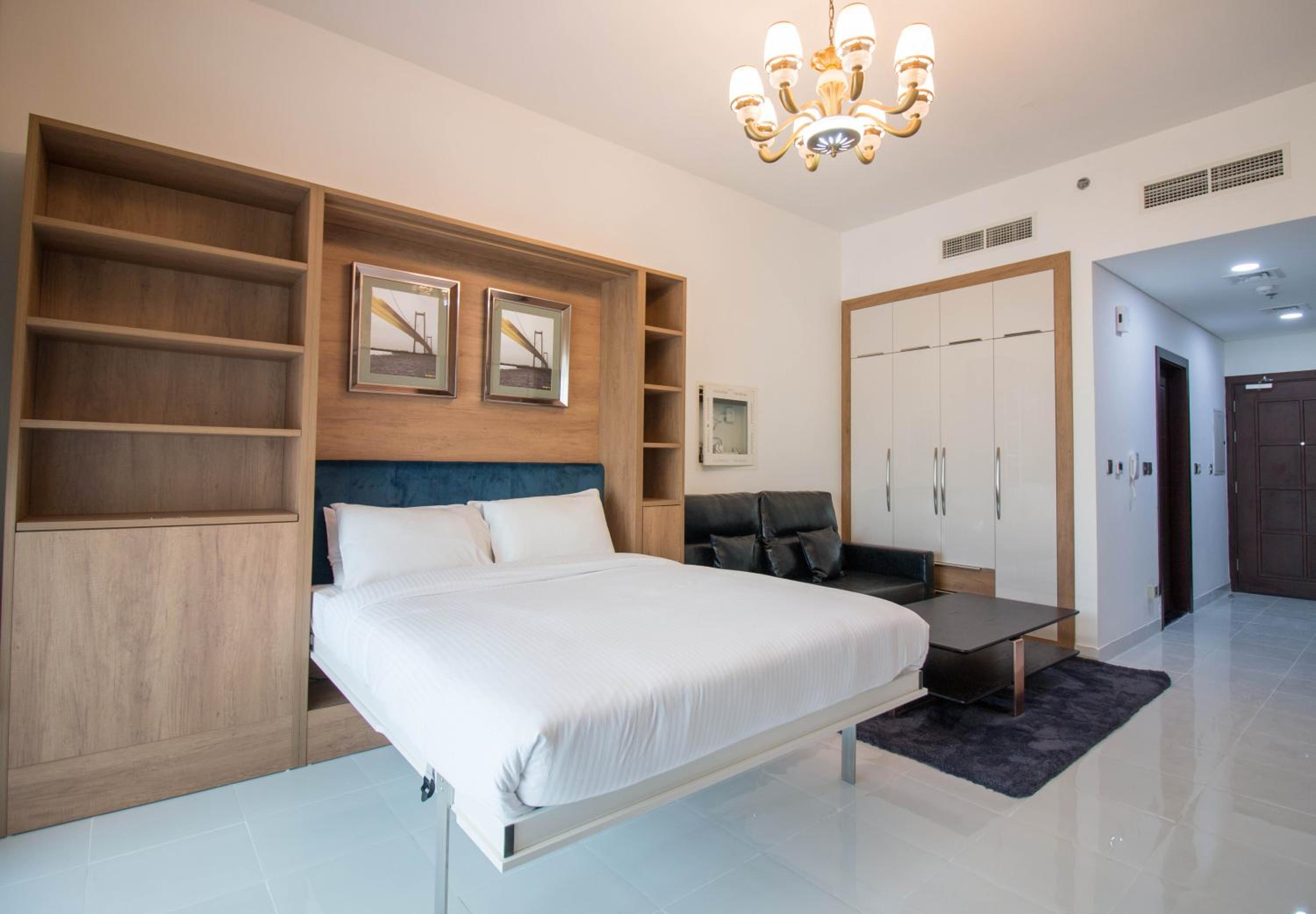 Fully Furnished Studio, Ready to Move-in! Resortz 19