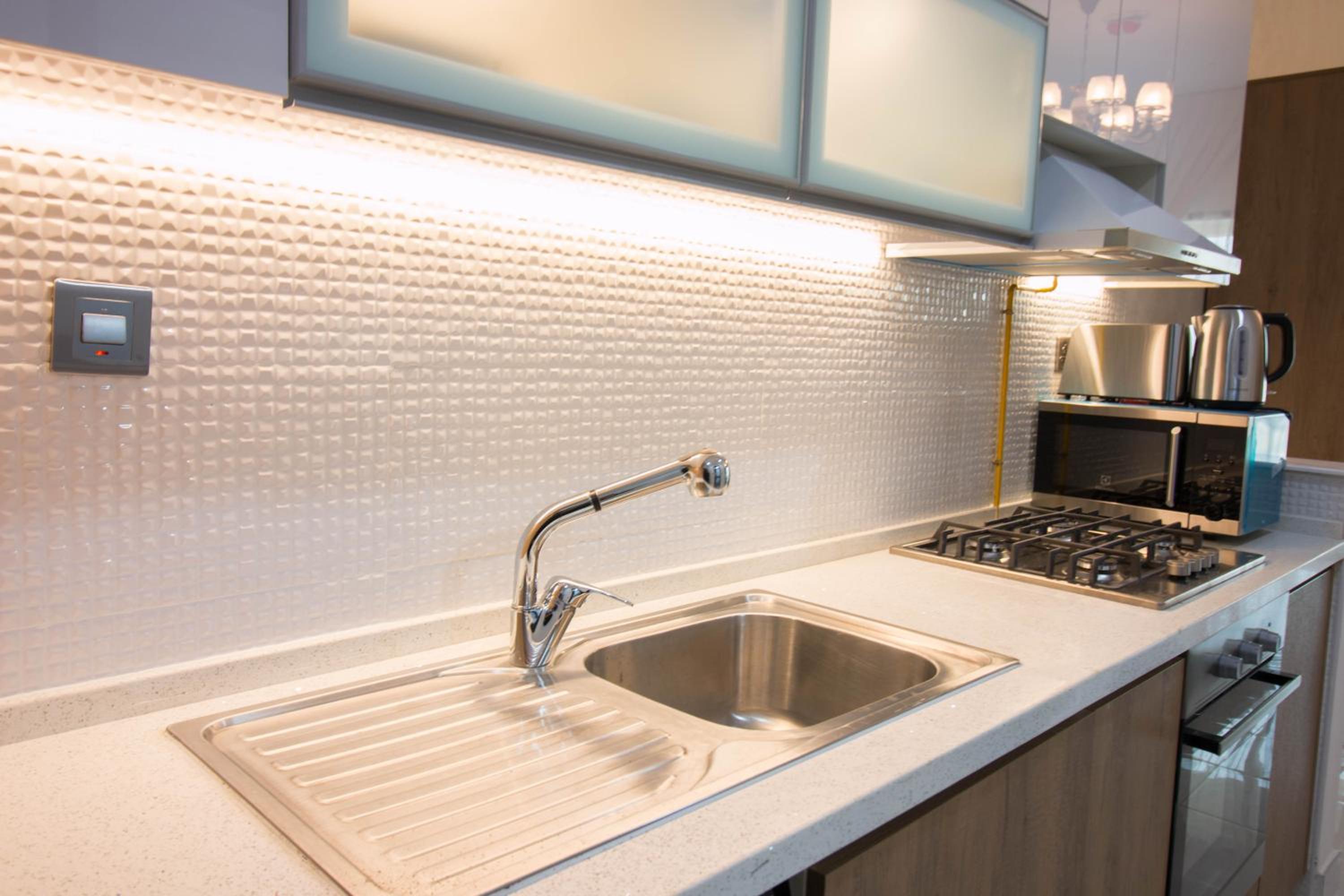 Fully Furnished Studio, Ready to Move-in! Resortz 19