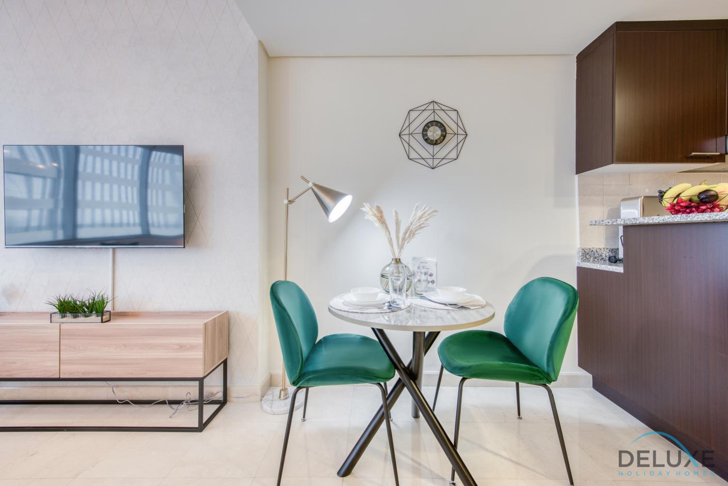 Sleek Studio at Sky Gardens DIFC by Deluxe Holiday Homes