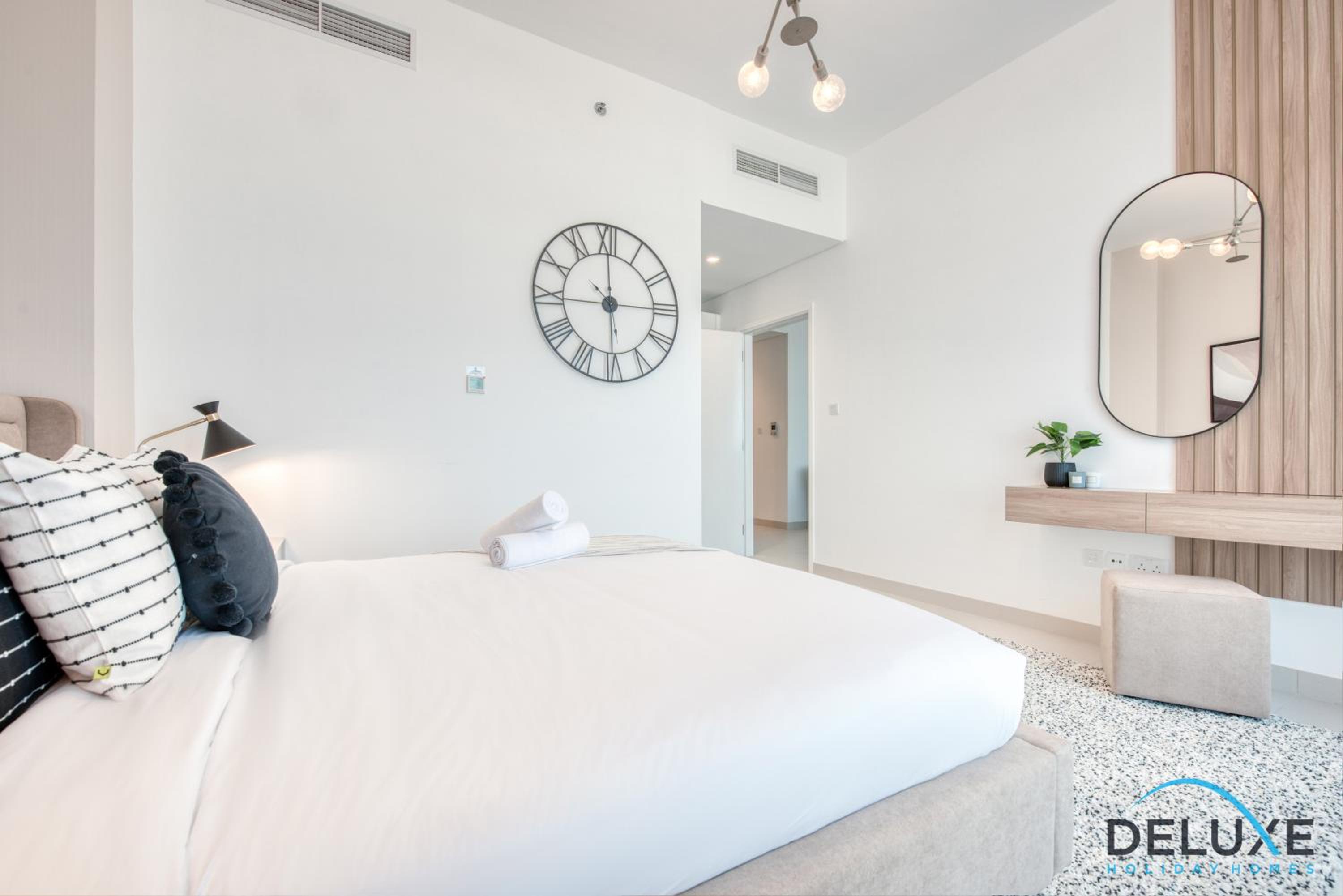 Welcoming 1BR at Prime Views Meydan by Deluxe Holiday Homes