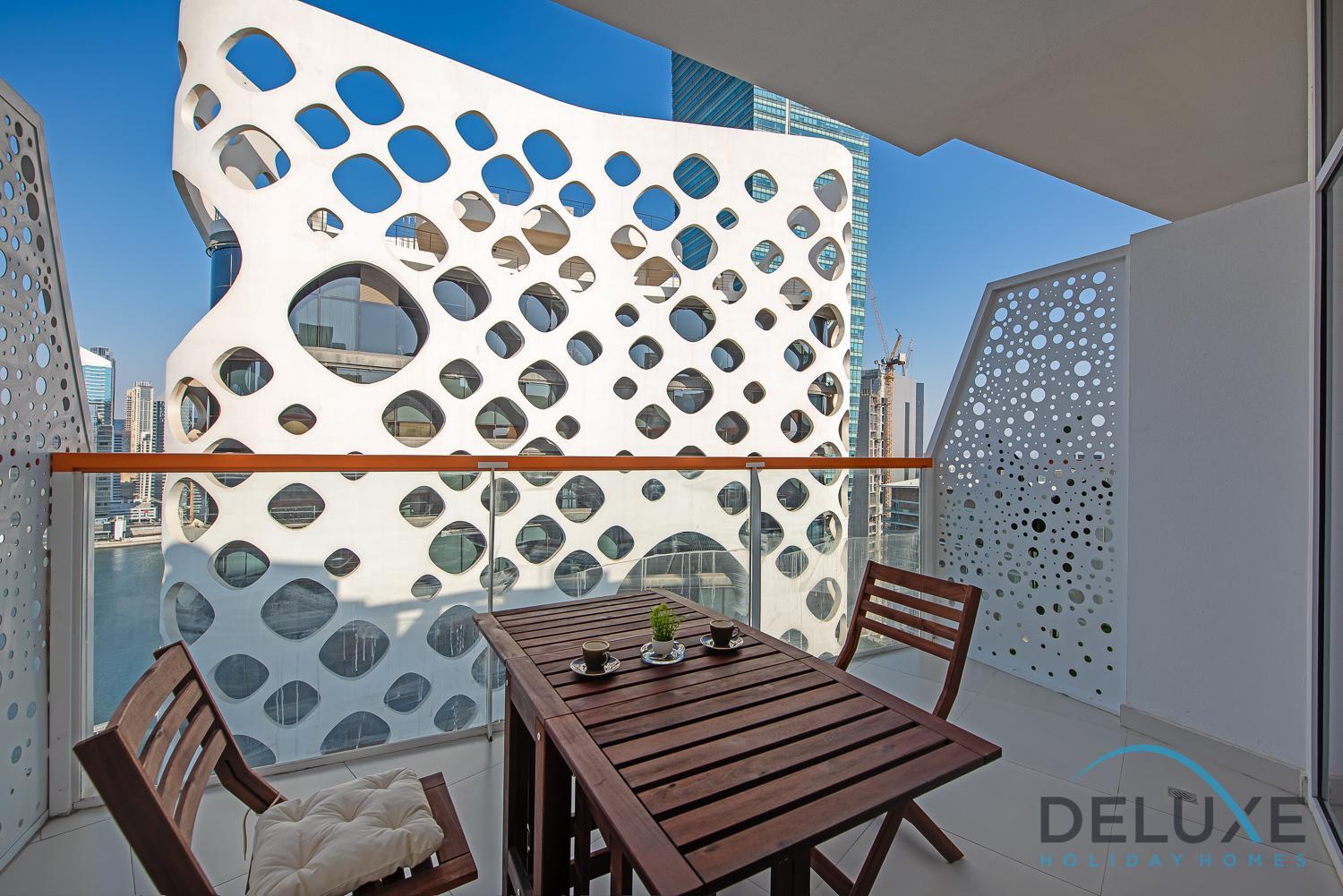 Intimate Studio at Millennium Binghatti Residence Business Bay by Deluxe Holiday Homes
