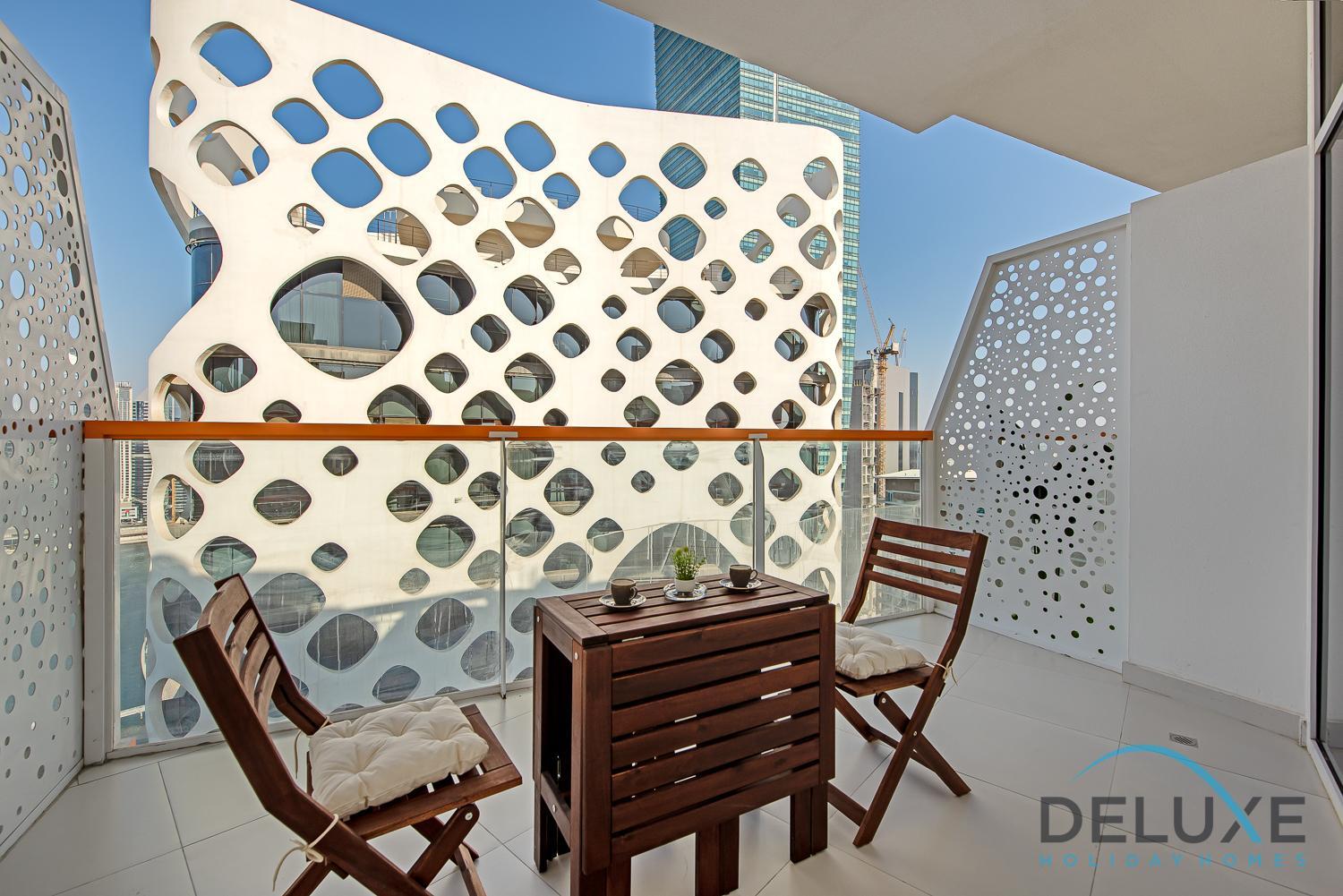 Intimate Studio at Millennium Binghatti Residence Business Bay by Deluxe Holiday Homes