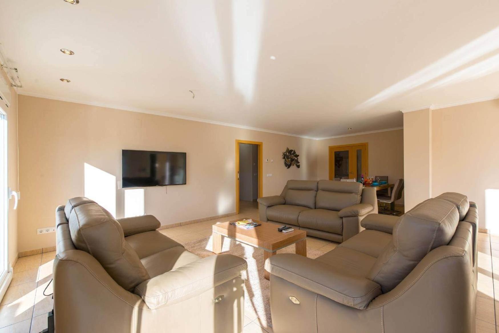 Villa Malibu - PlusHolidays view 5