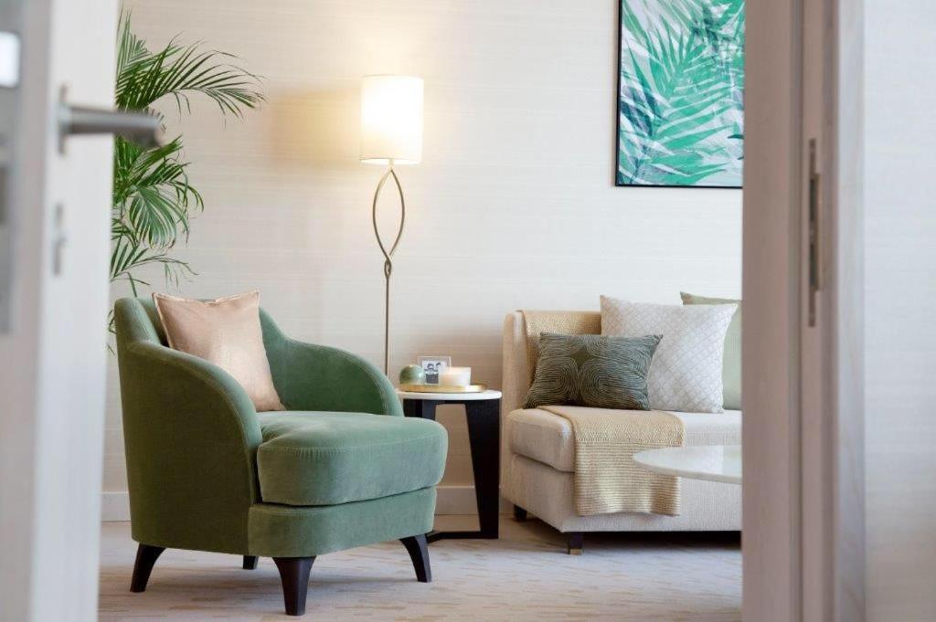 HVR THE PALM DUBAI