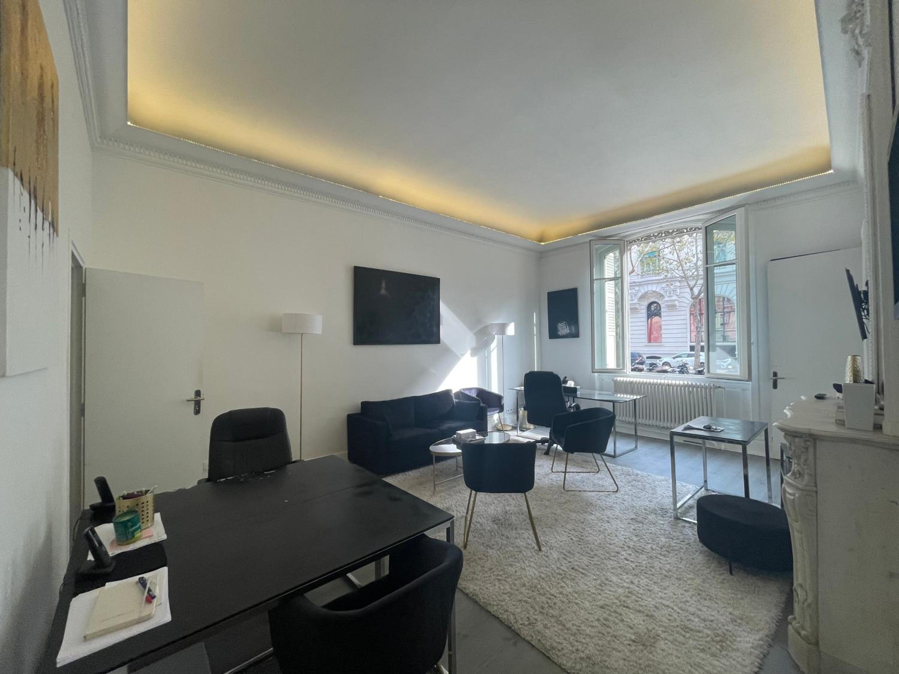 Luxe Apartment Champs Élysées & Trocadero