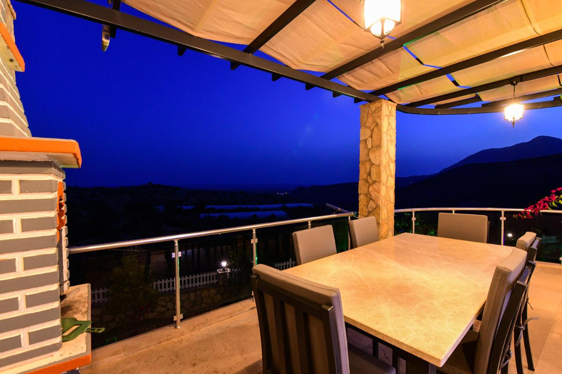 Villa Moonlight
