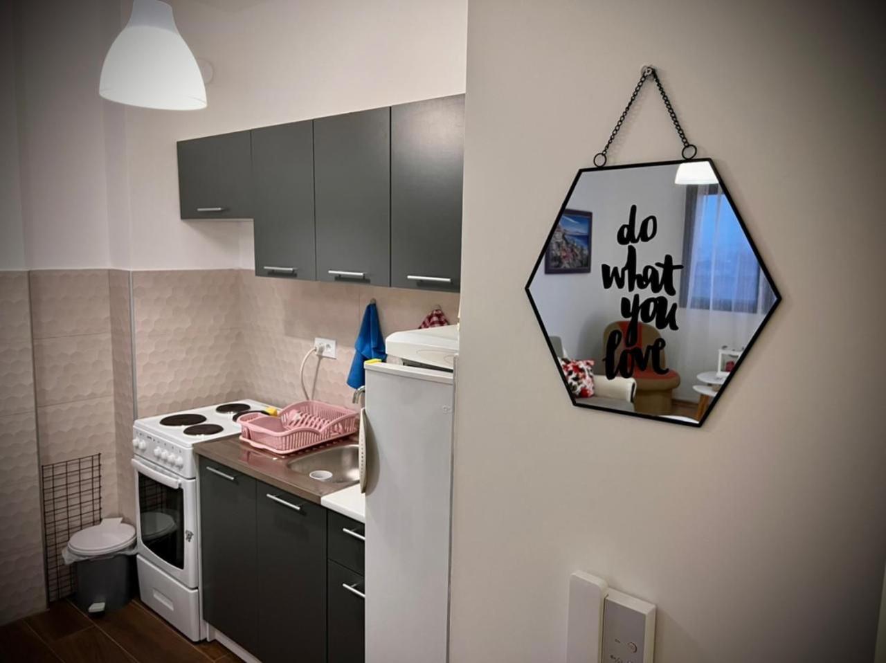 Flower and Love Flat Next to centar of podgorica