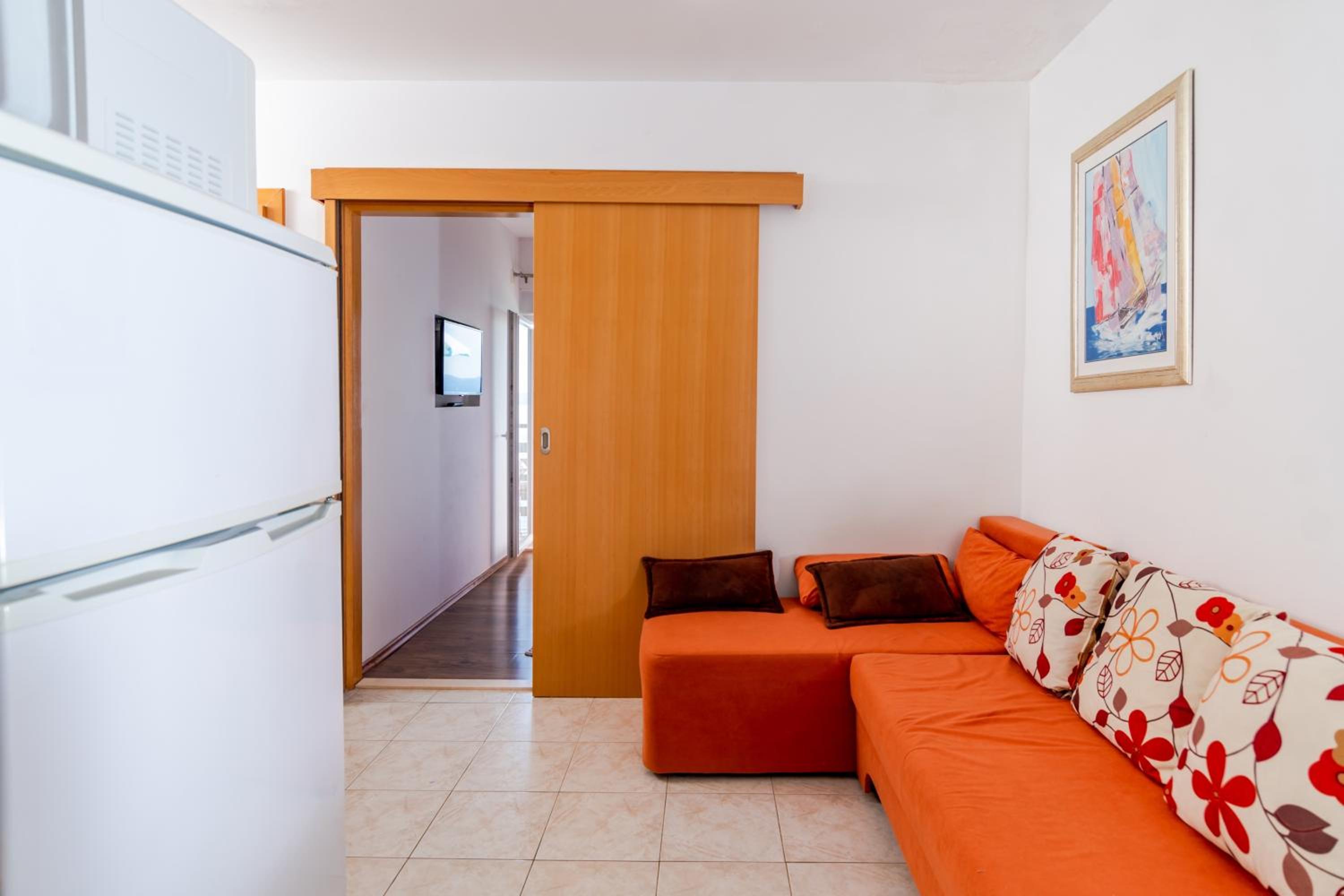 Apartments Tolic view 3