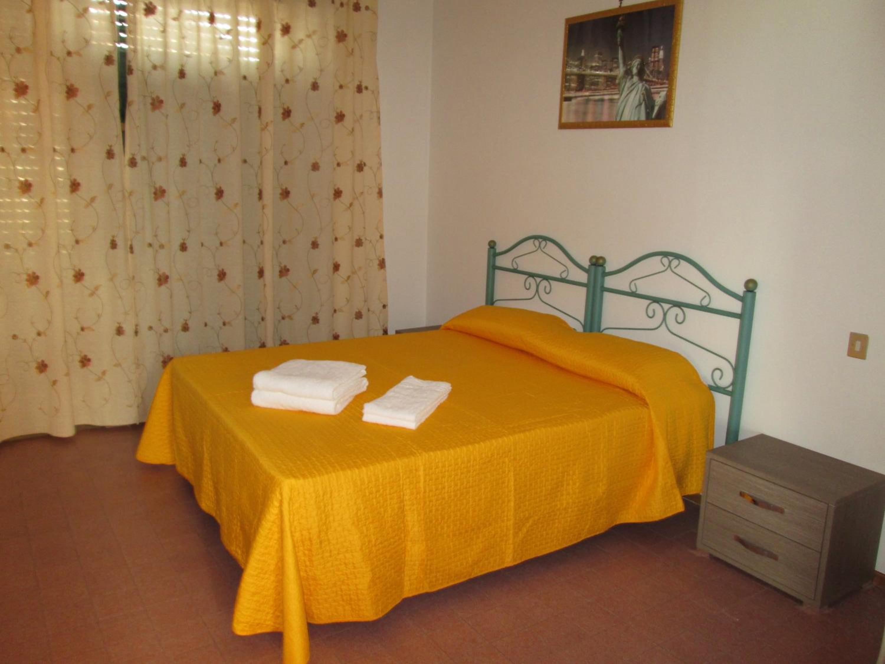 Mira Amalfi
