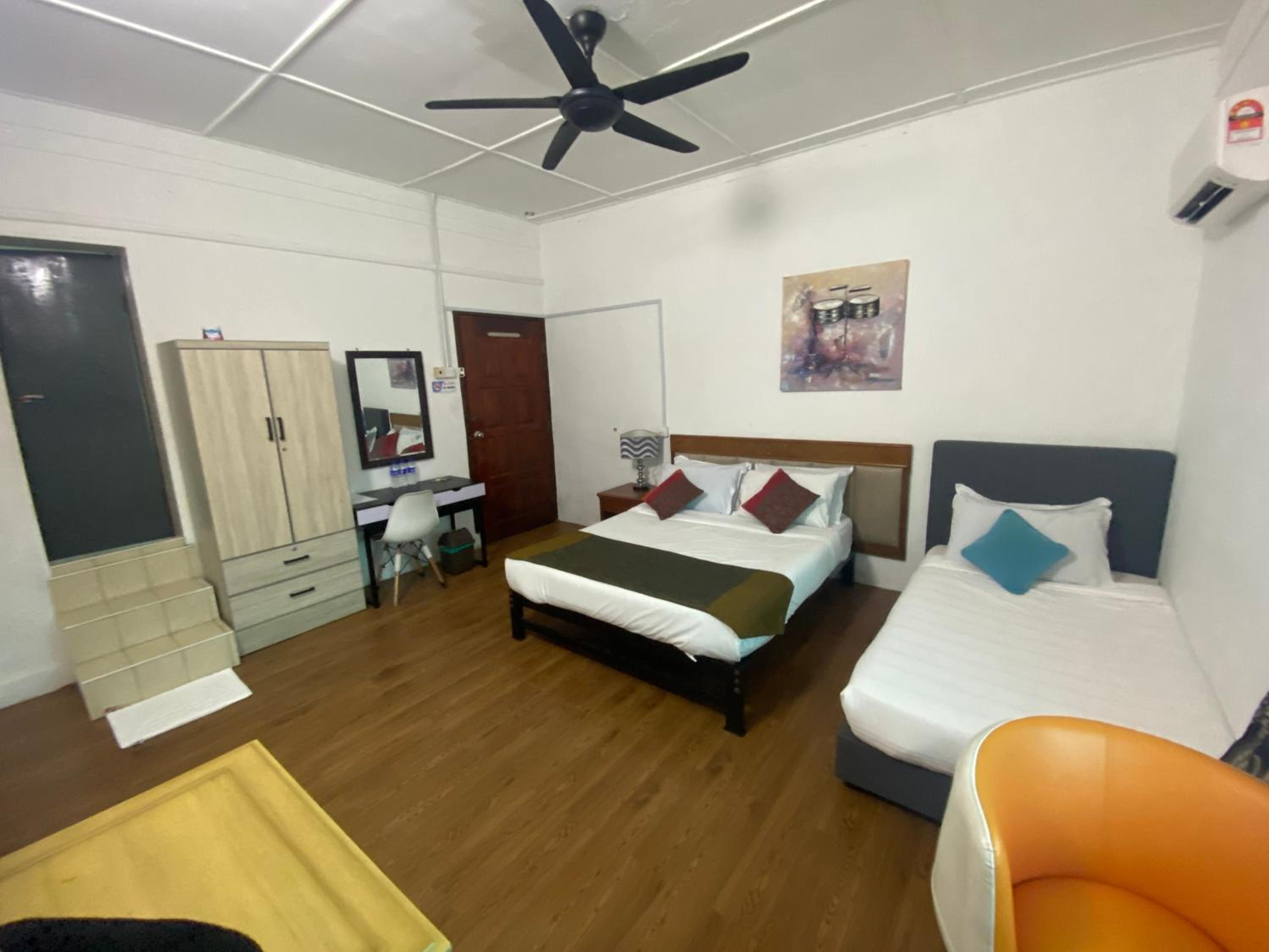 BoraBora Beach Guesthouse Penang photo 4