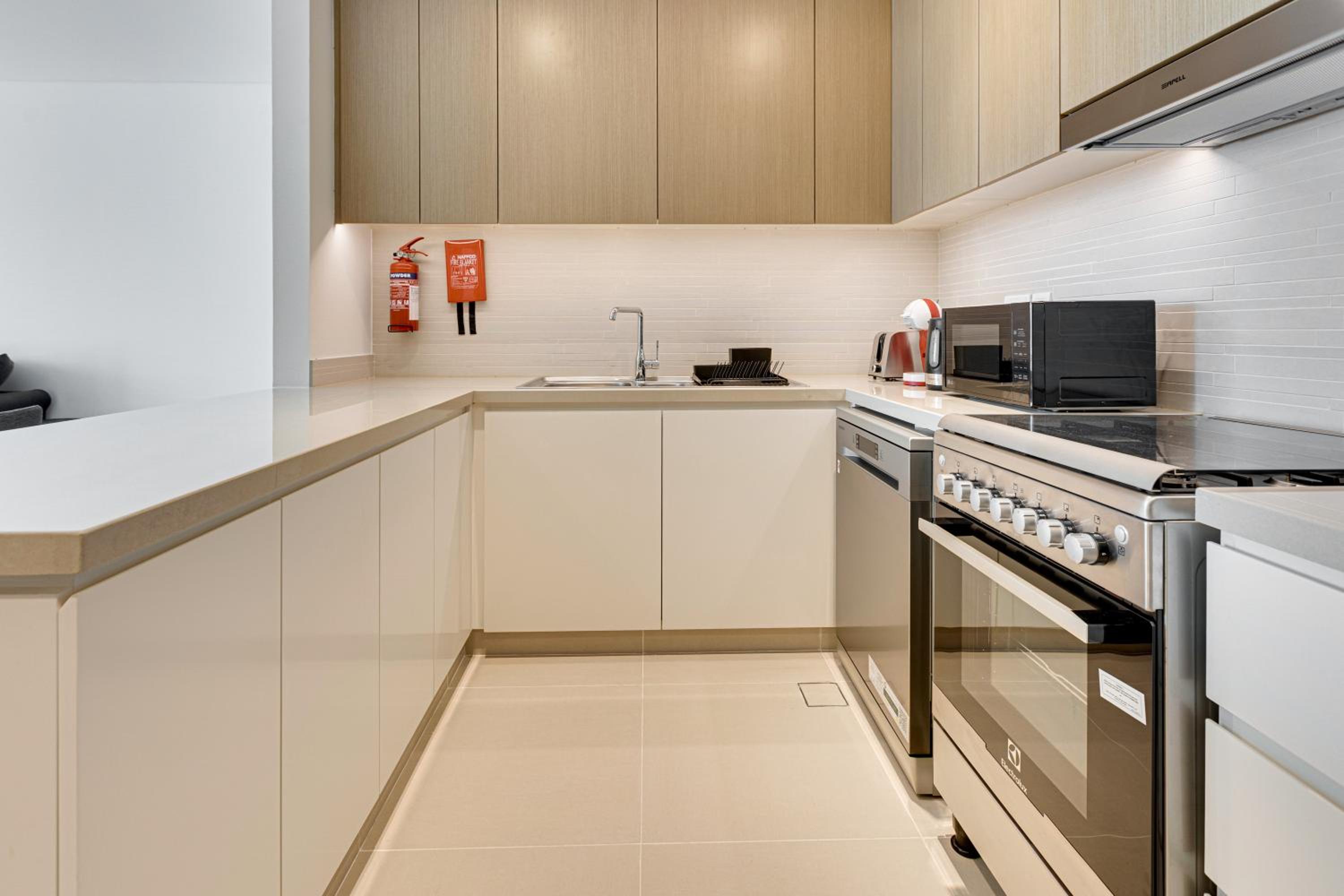 Brand new apartment with huge terrace 52 42