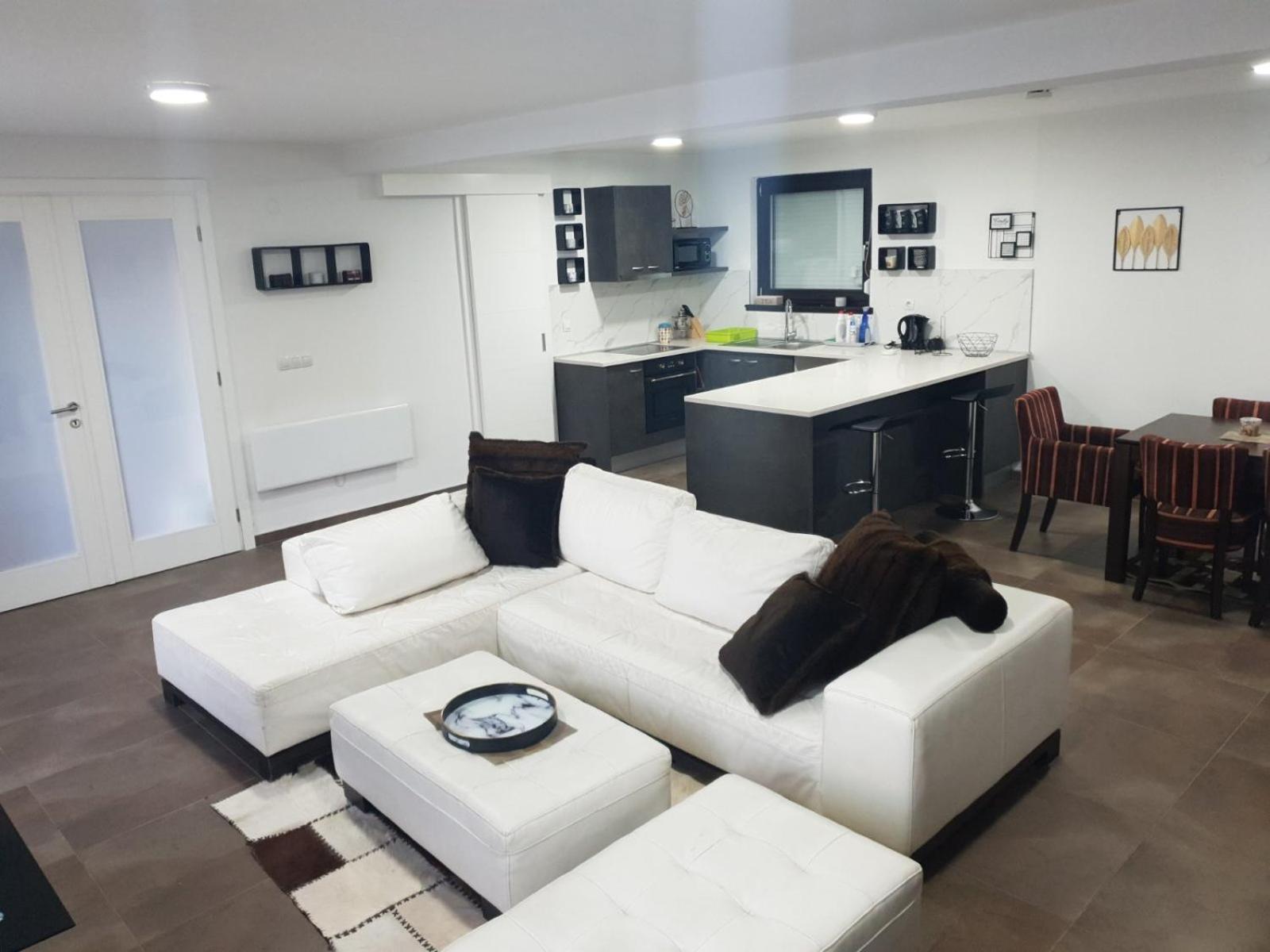 Villa Arkado view 4