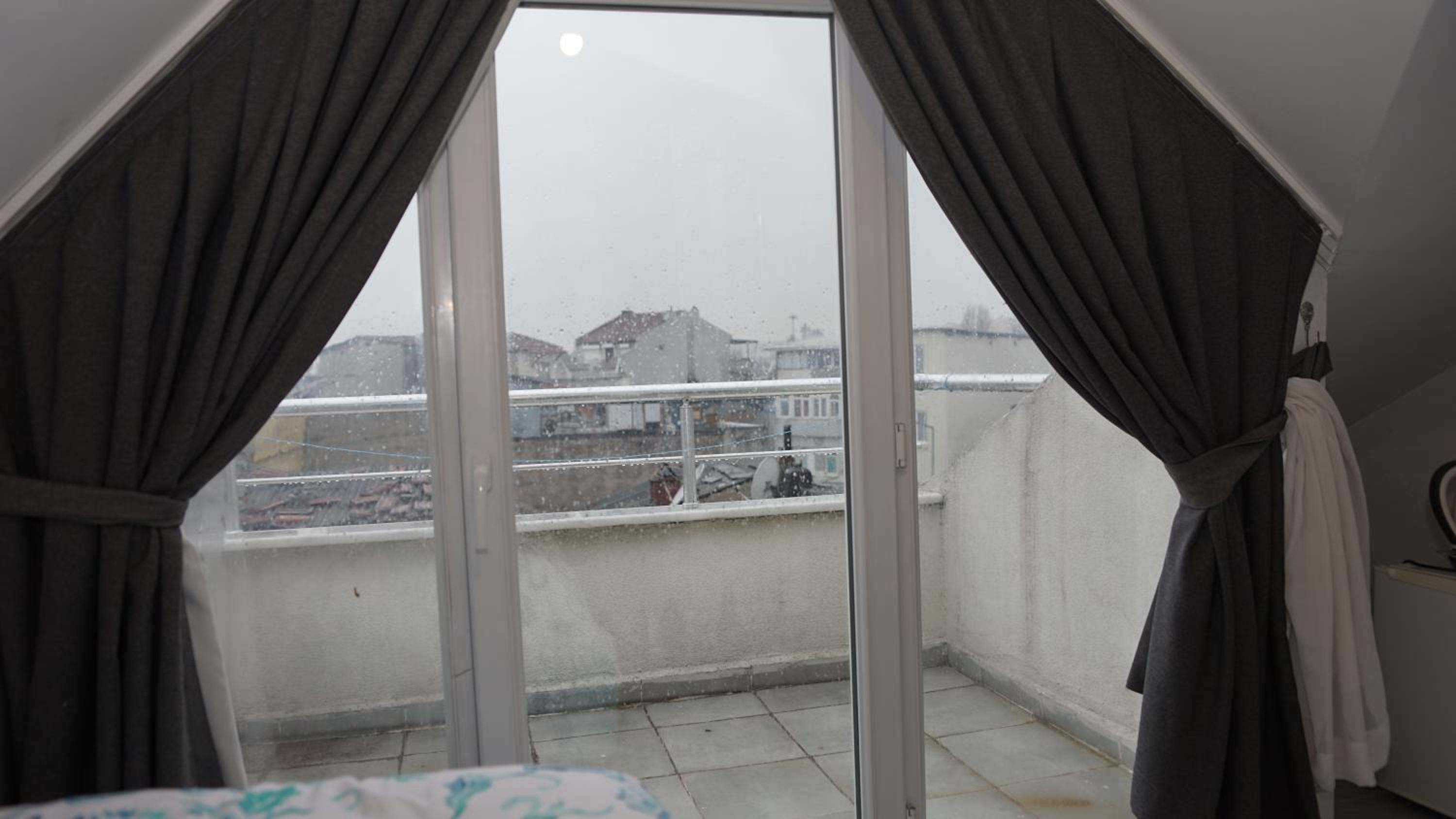 balcony