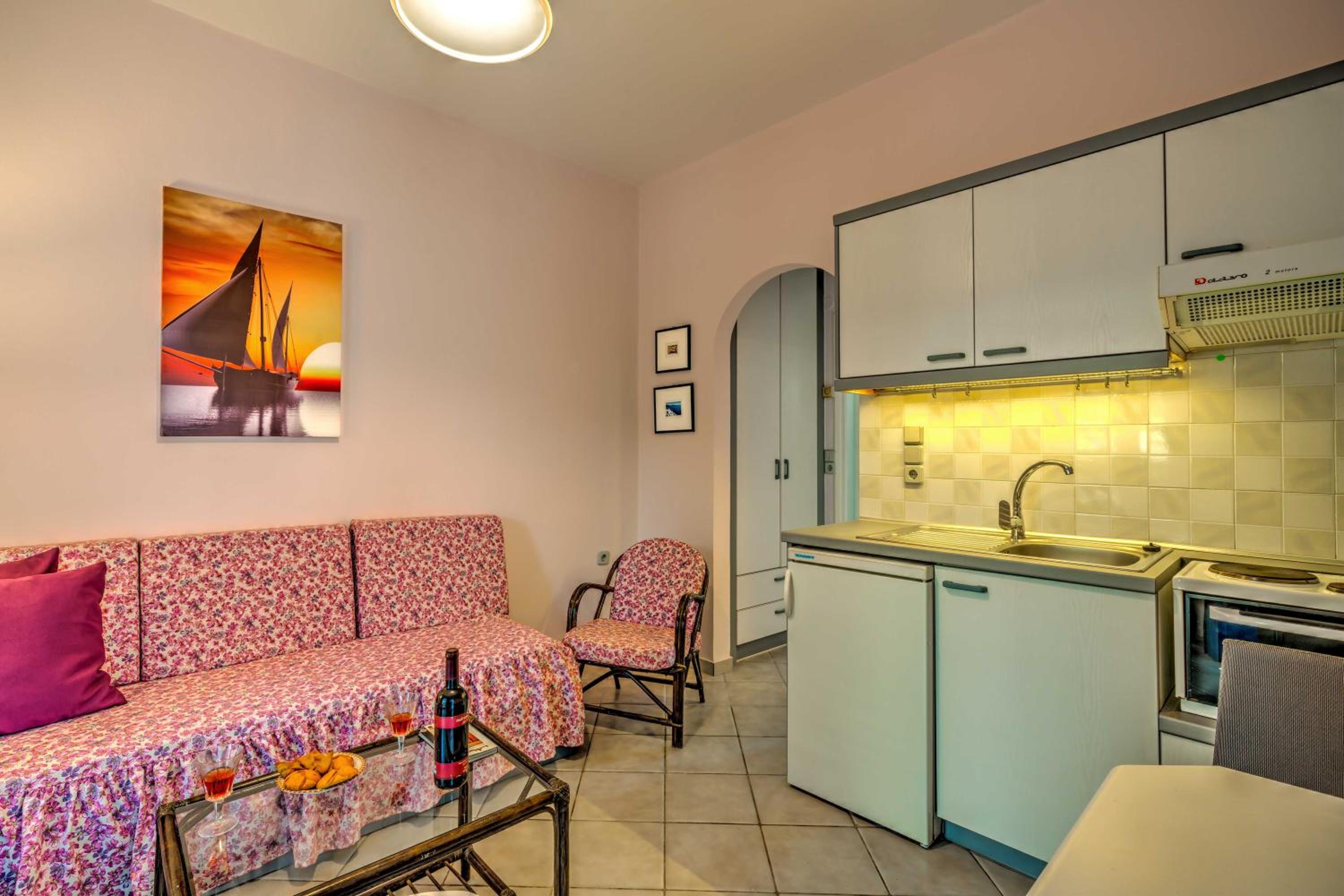 Cozy Apartment Heraklion Crete-2