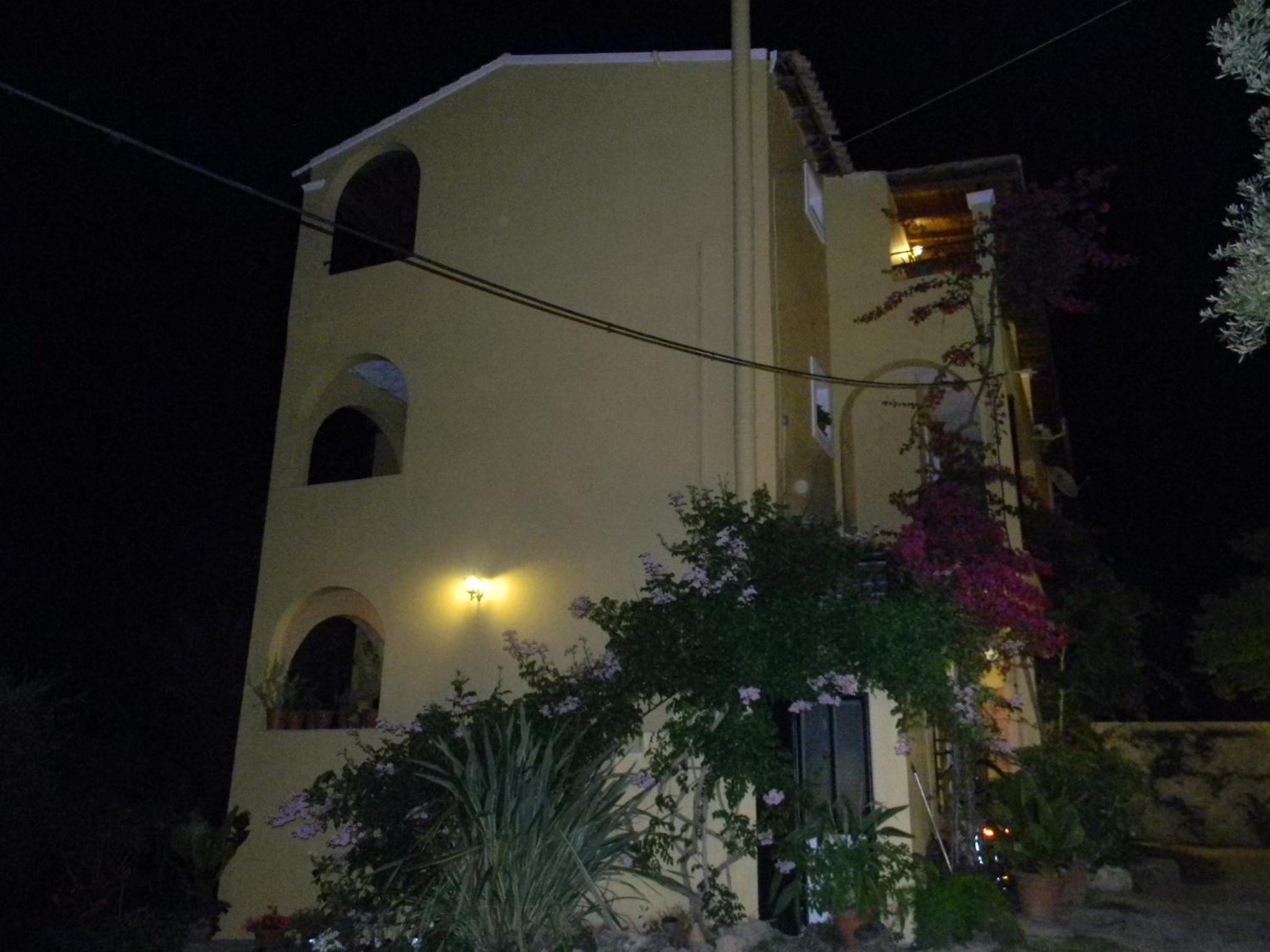 Photo 49