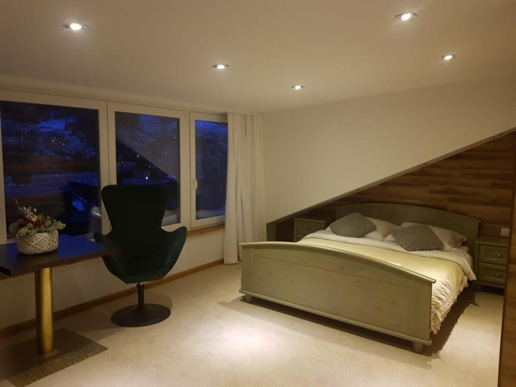 Photo 15