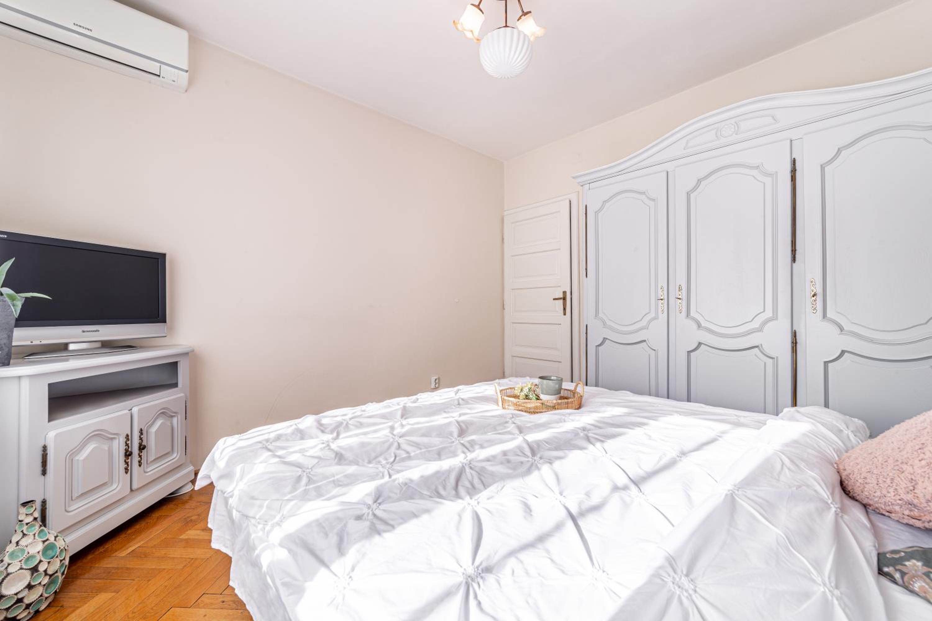 NALA Central Apartment