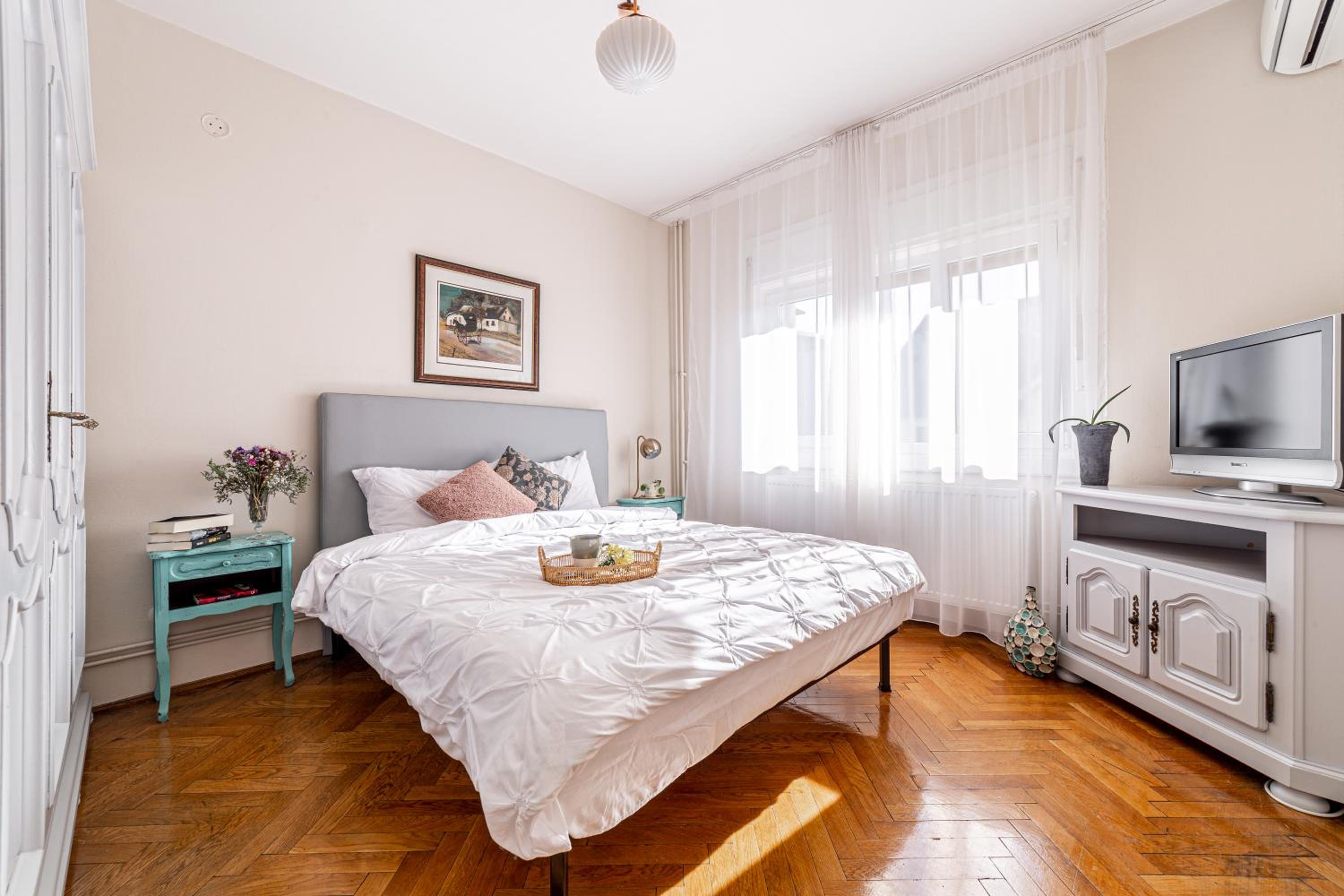 NALA Central Apartment