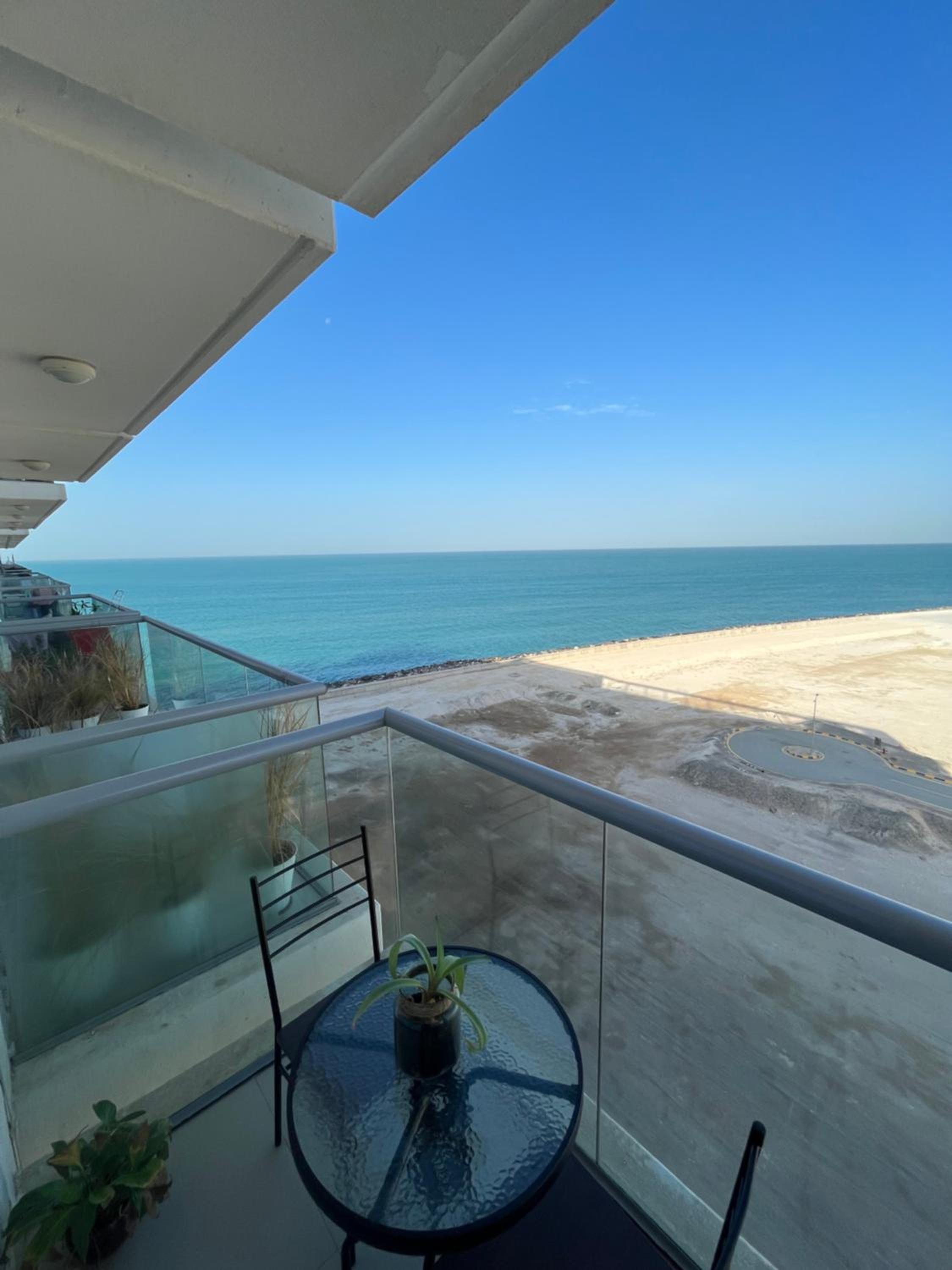 Incredible Ocean View Studio Aprtment in Al Marjan Island — photo 18