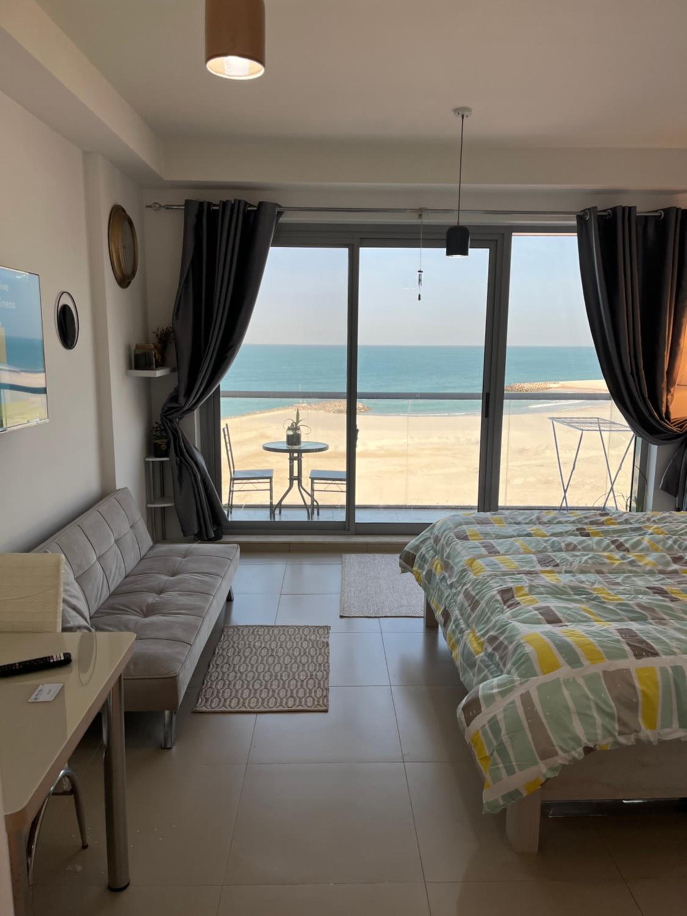 Incredible Ocean View Studio Aprtment in Al Marjan Island — photo 13