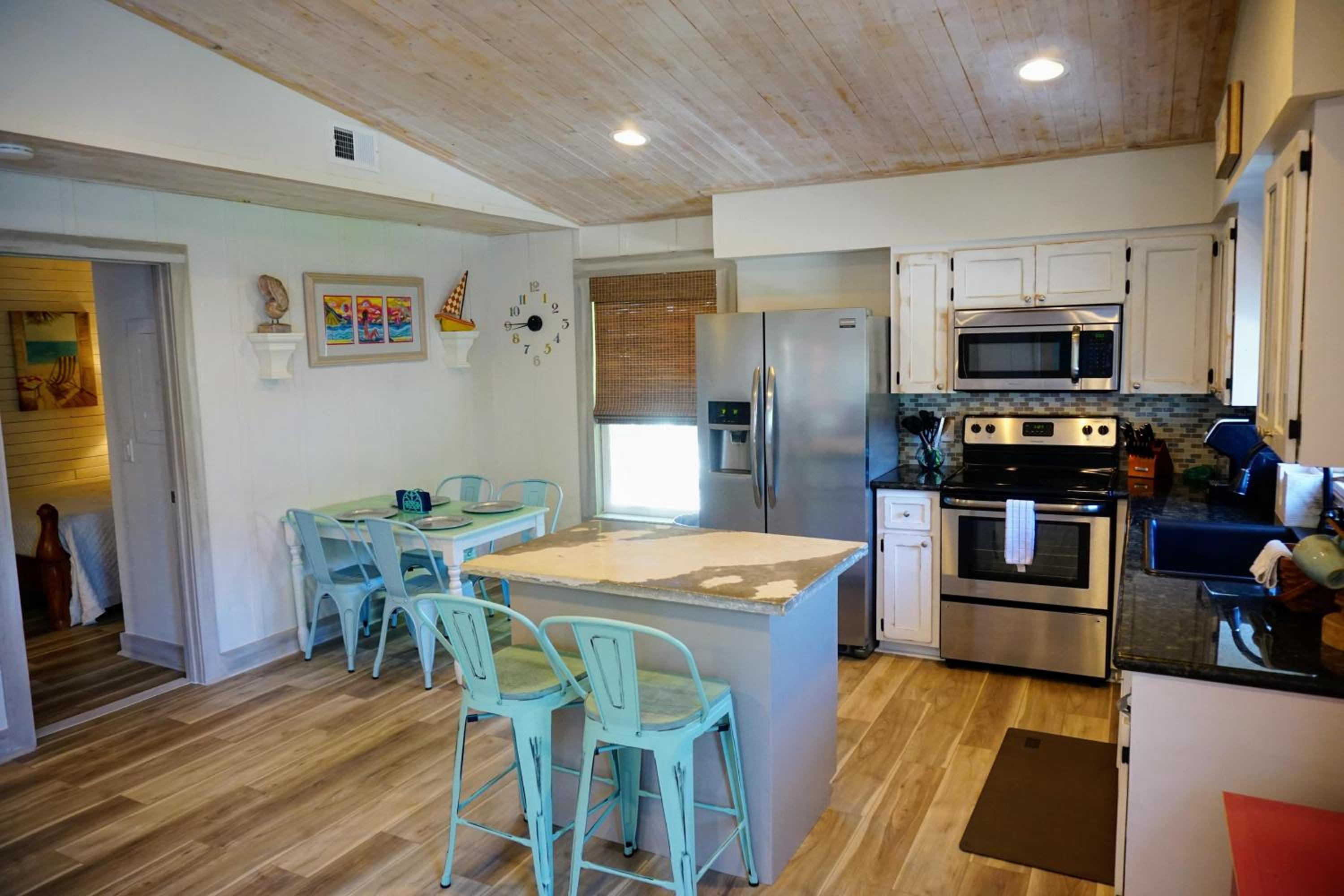 Ami Beach Shack