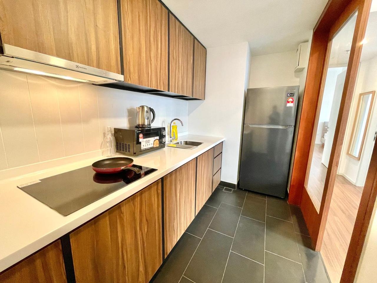 UNA Serviced Apartment by Moka