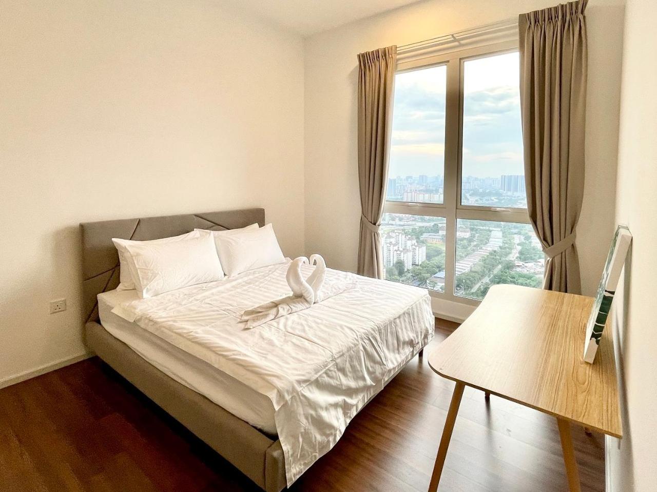 UNA Serviced Apartment by Moka