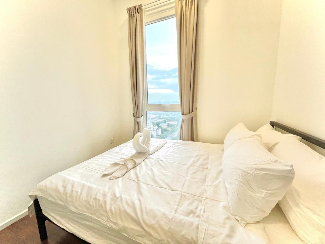 UNA Serviced Apartment by Moka