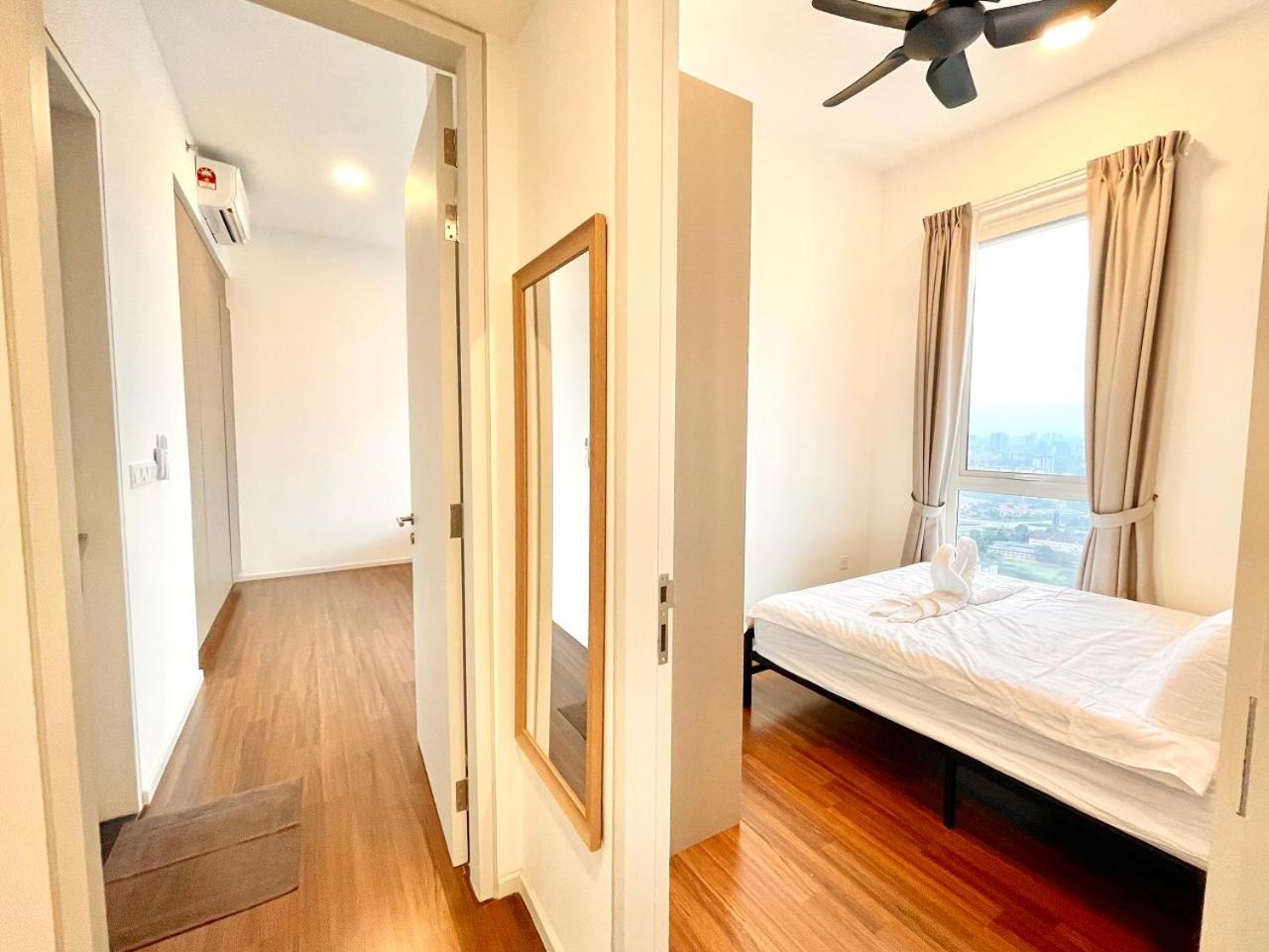 UNA Serviced Apartment by Moka