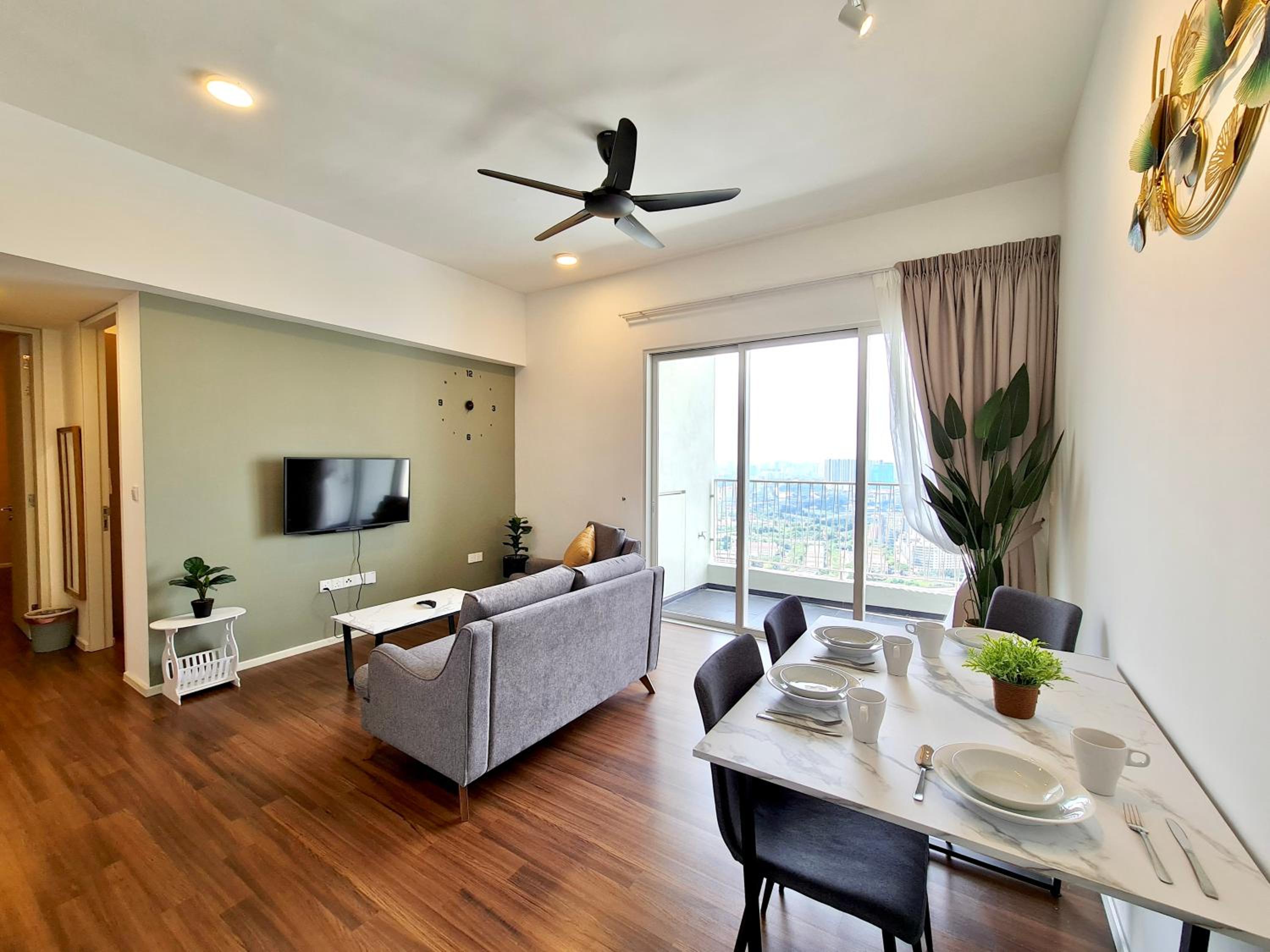 UNA Serviced Apartment by Moka