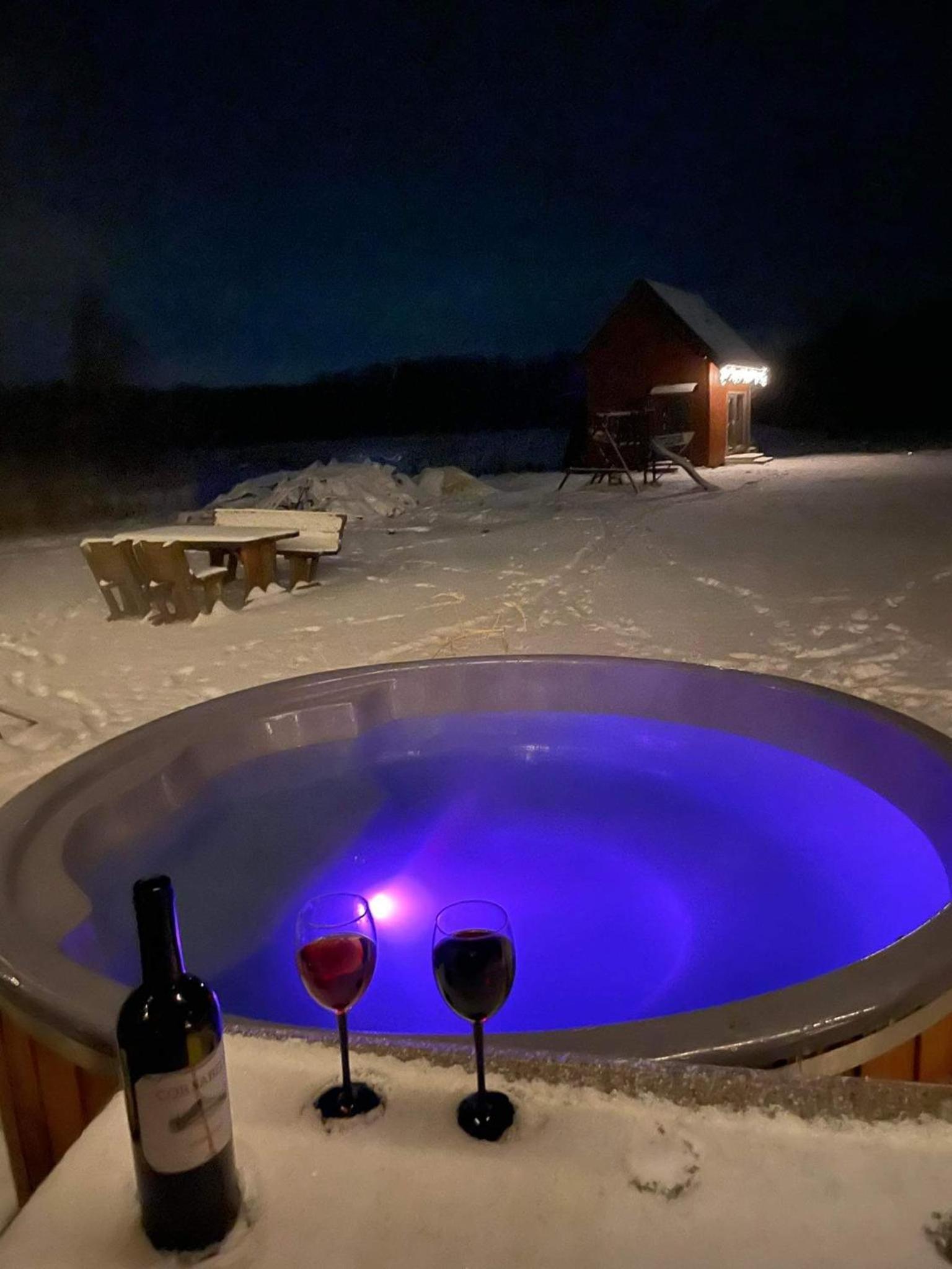 Cztery Czaple - całoroczne domki wczasowe na Kaszubach