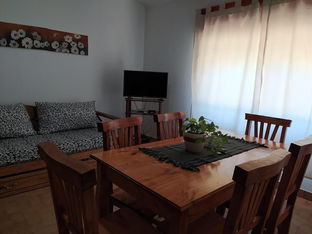 CHALET NATURALEZA - Villa Rumipal - Córdoba - A 50 mts del Lago - Vista al Lago