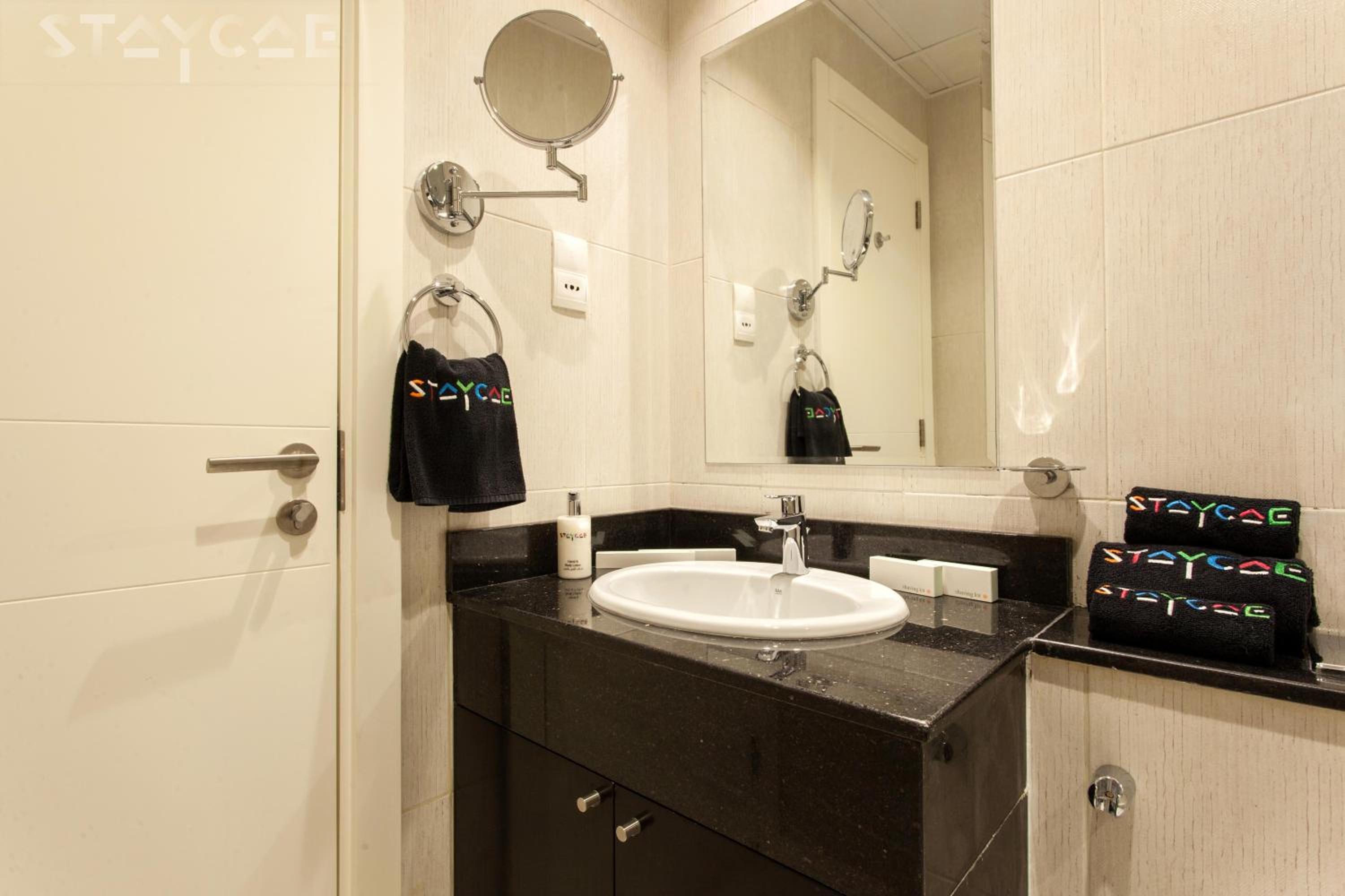 Staycae Holiday Homes - Tower 108