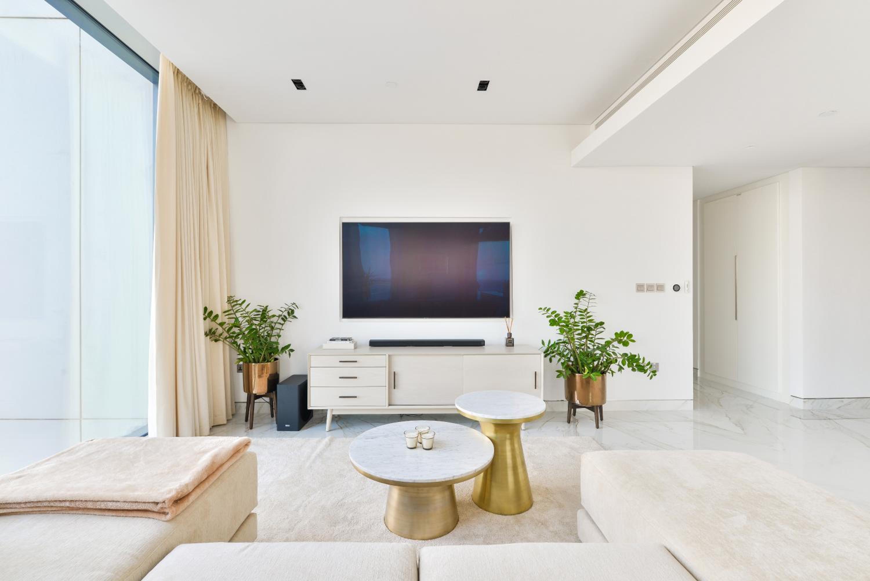 Most beautiful 3 BR apt in BLUEWATERS ISLAND, DUBAI