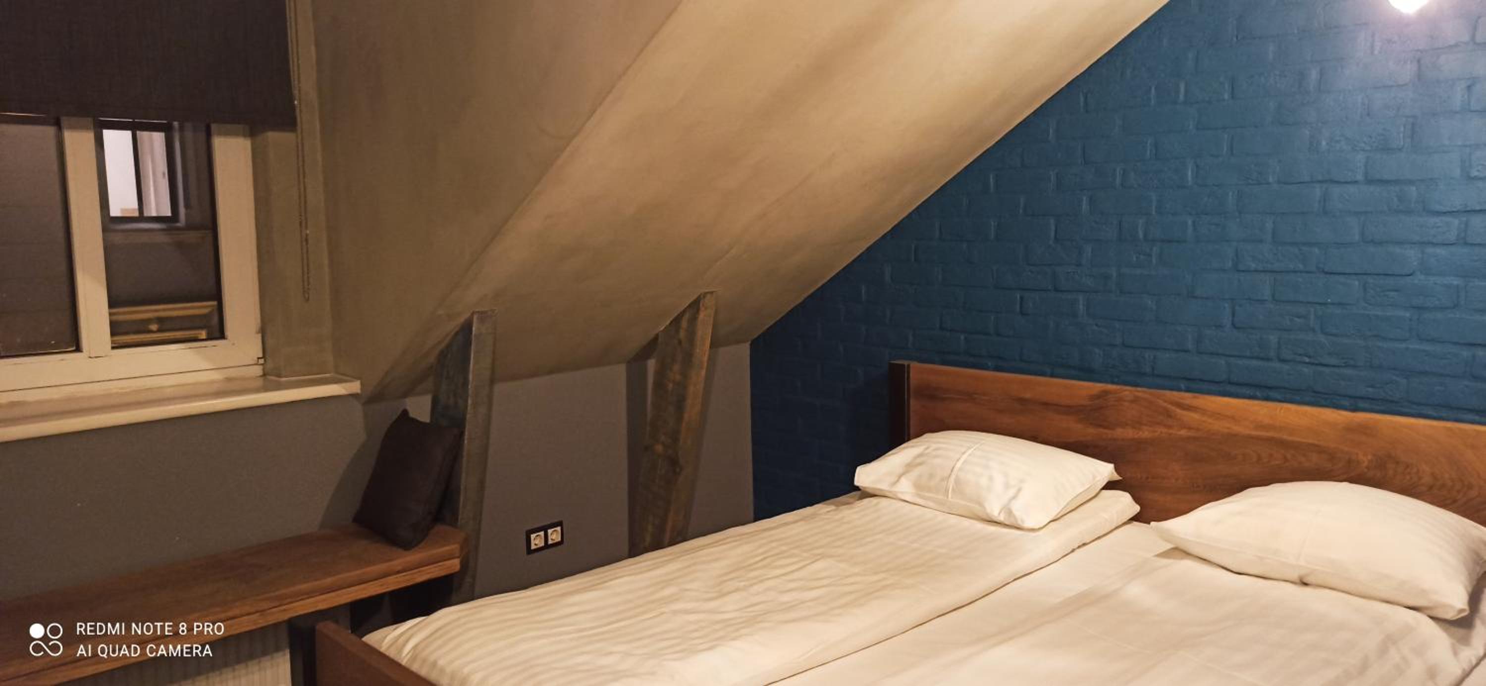 Old Town Cute Flat 2 beds 2 baths view 2