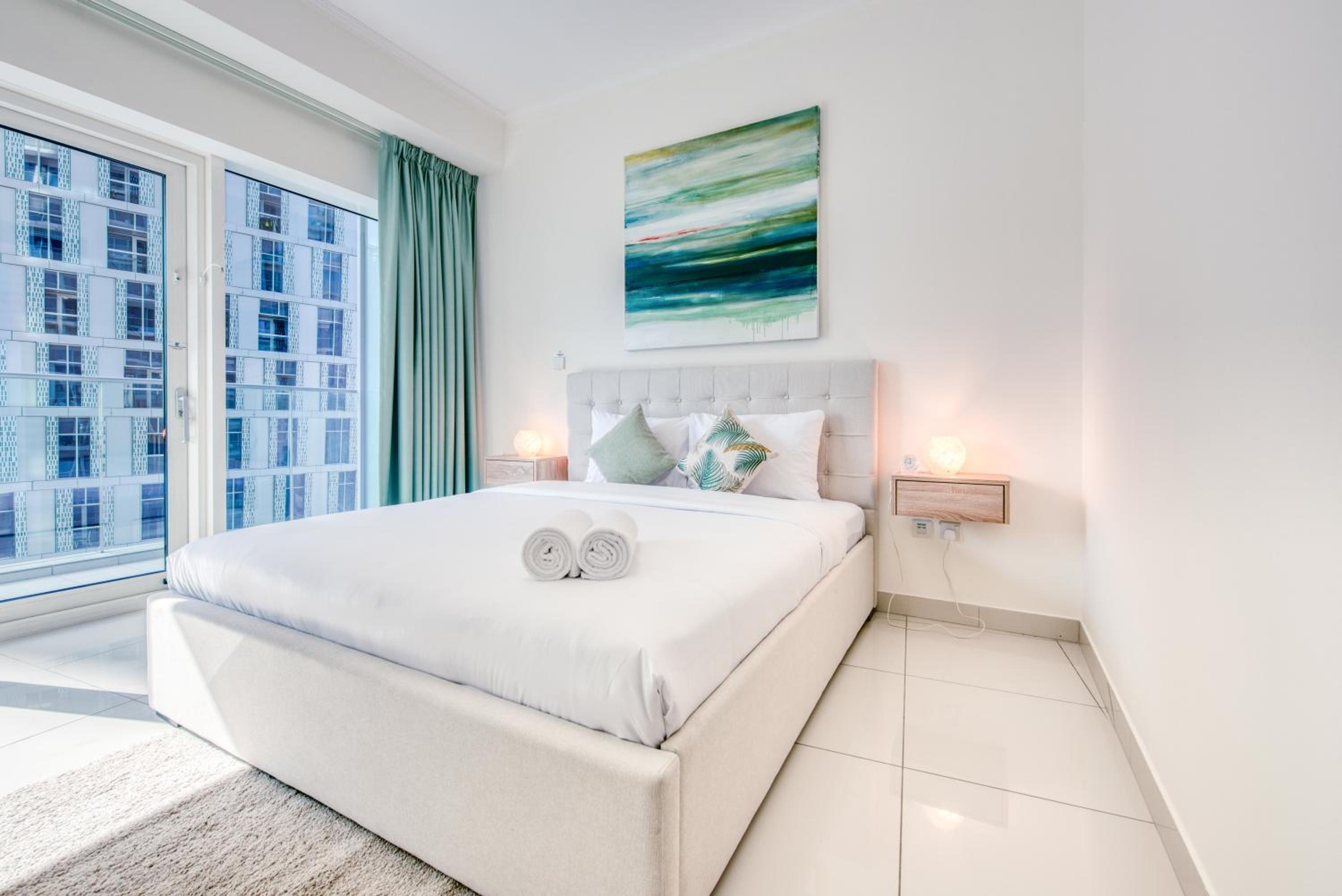Authentic 2BR at DAMAC Heights Dubai Marina by Deluxe Holiday Homes