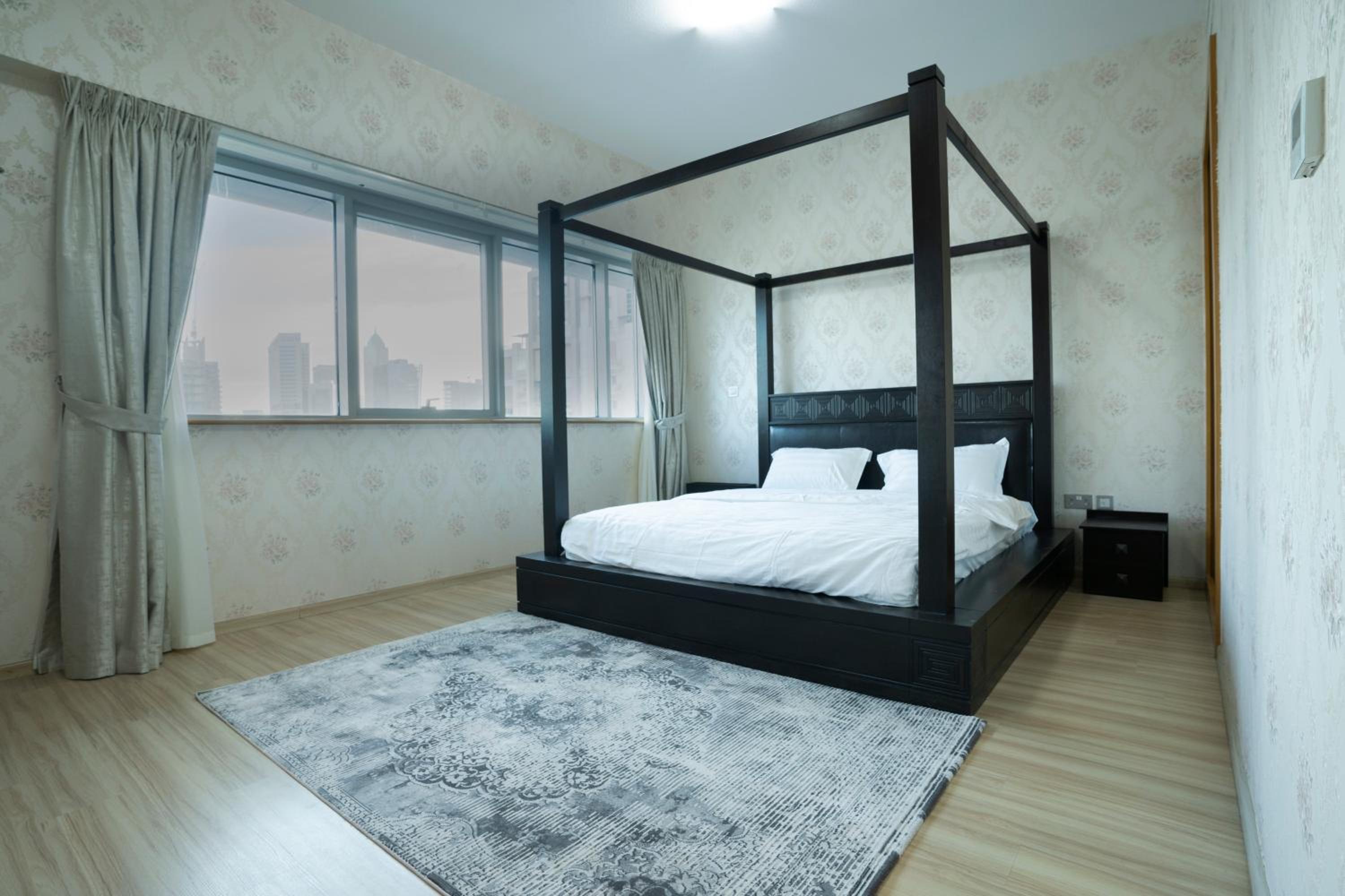 3 Bedroom Condo w terrace facing Burj Khalifa.