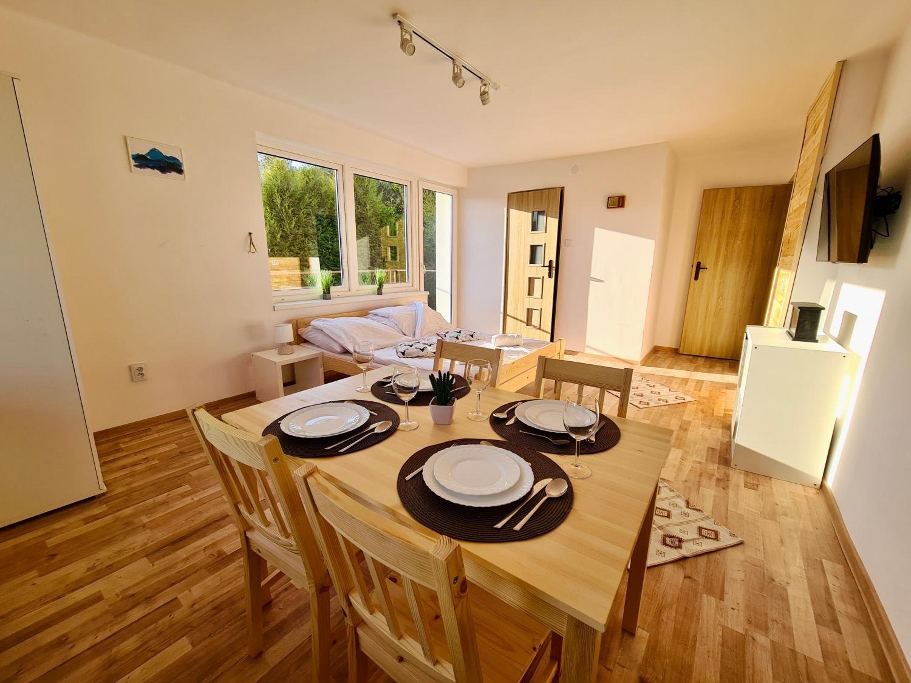 Apartamenty Willa NaSkarpie Jacuzzi Sauna Basen view 2