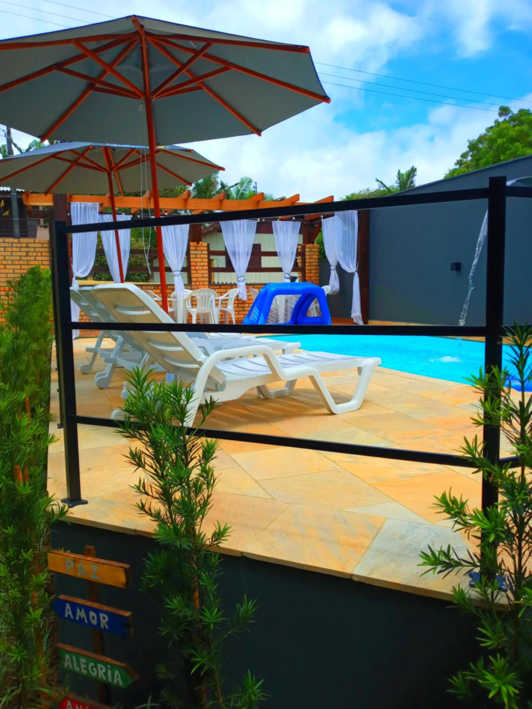 Casa REFÚGIO DO QUILOMBO, com Piscina Aquecida, 16 pessoas - Penha - SC