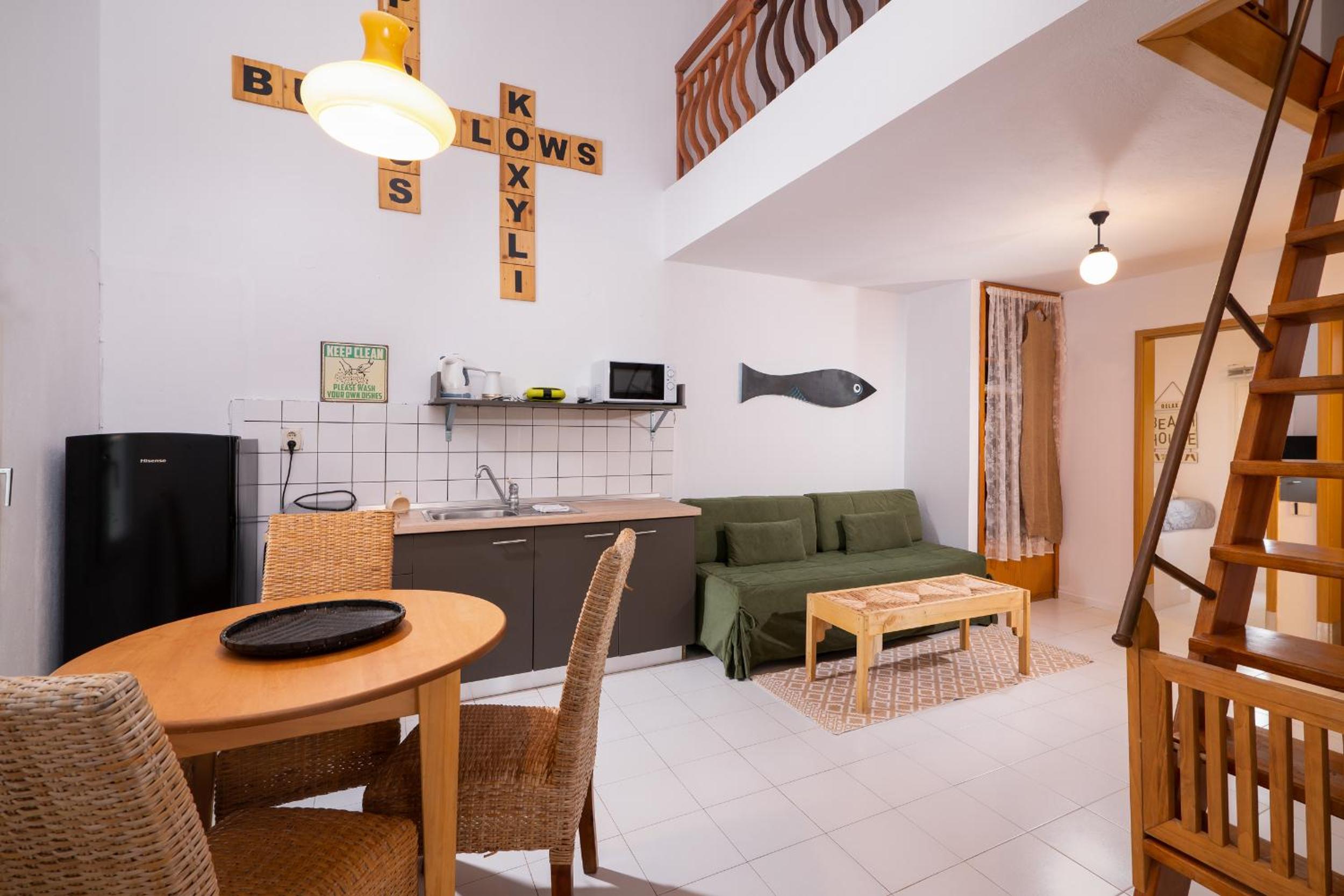 Pyrgos Bungalows view 4