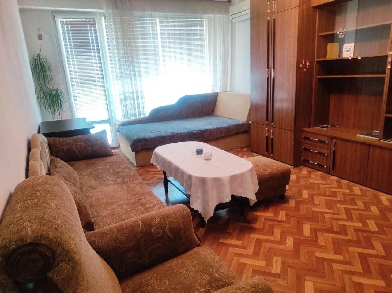 Apartment Next to the Center NO TV NO WIFI