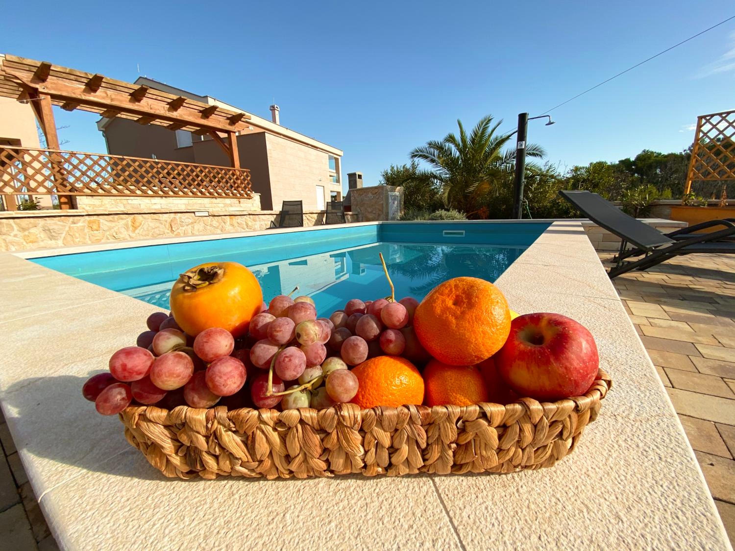 Villa ISLAND VIR with pool view 4